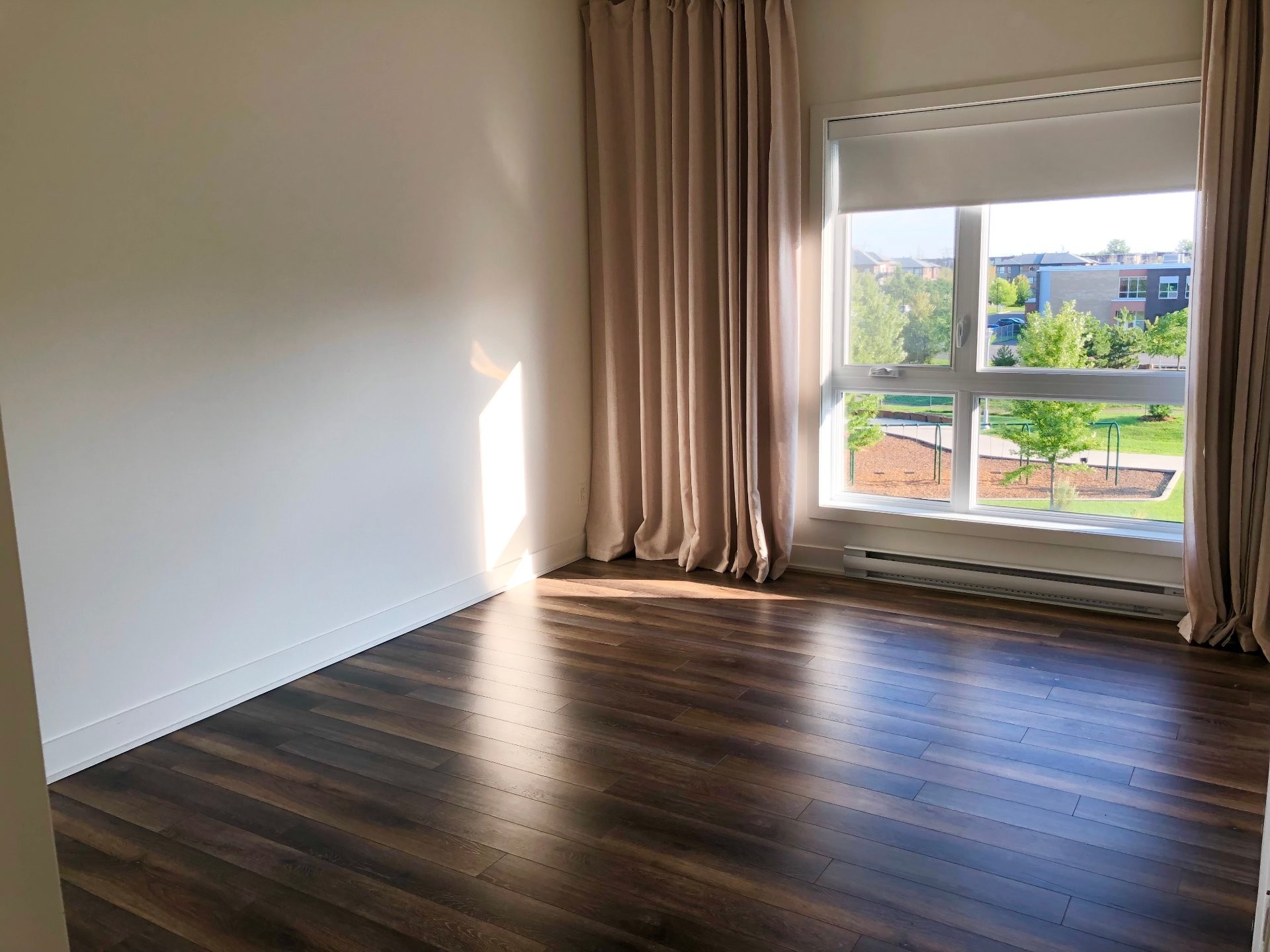 









3625


Rue Médard-Émard

, 305,
Longueuil (Saint-Hubert),




QC
J3Y0W4

