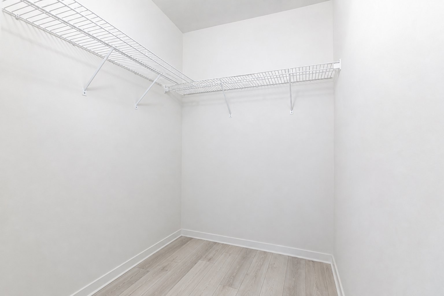 









2320


Rue Tupper

, 2005,
Montréal (Ville-Marie),




QC
H3H0B8

