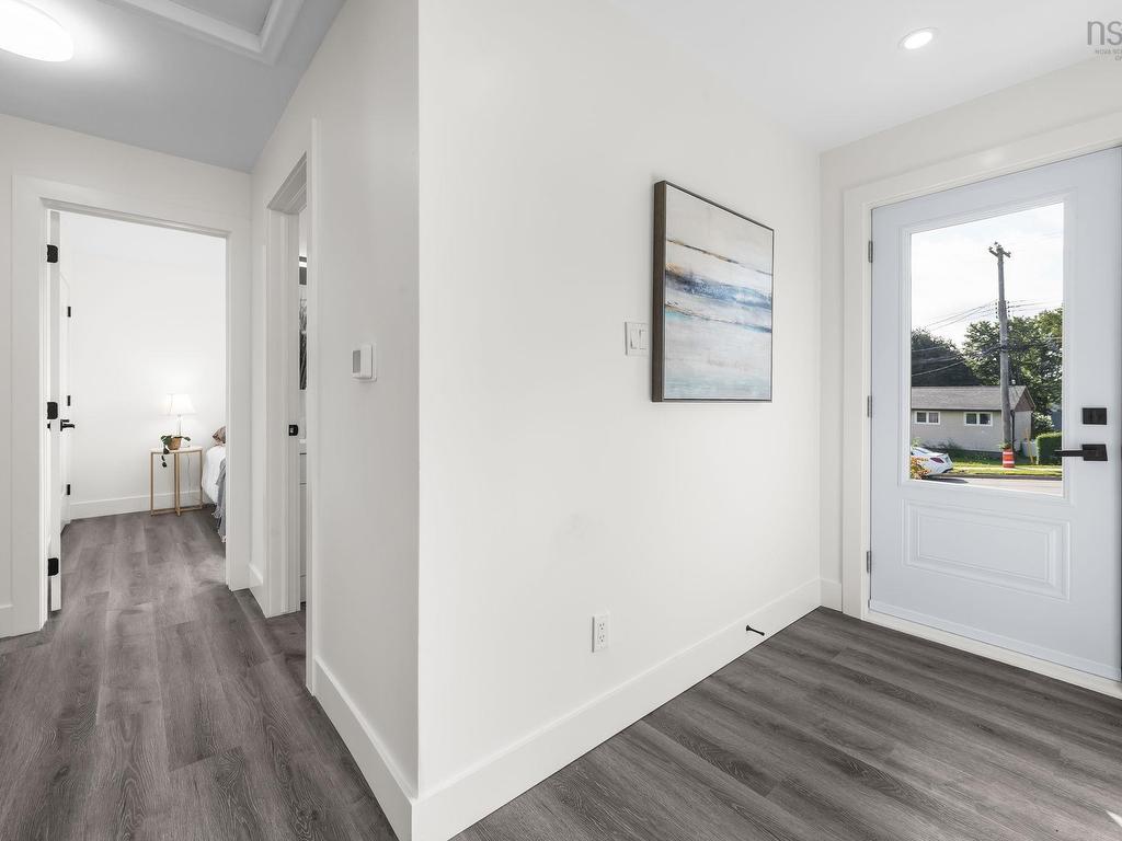 












24 Gander Avenue

,
Lake Loon,




NS
B2W 3W4

