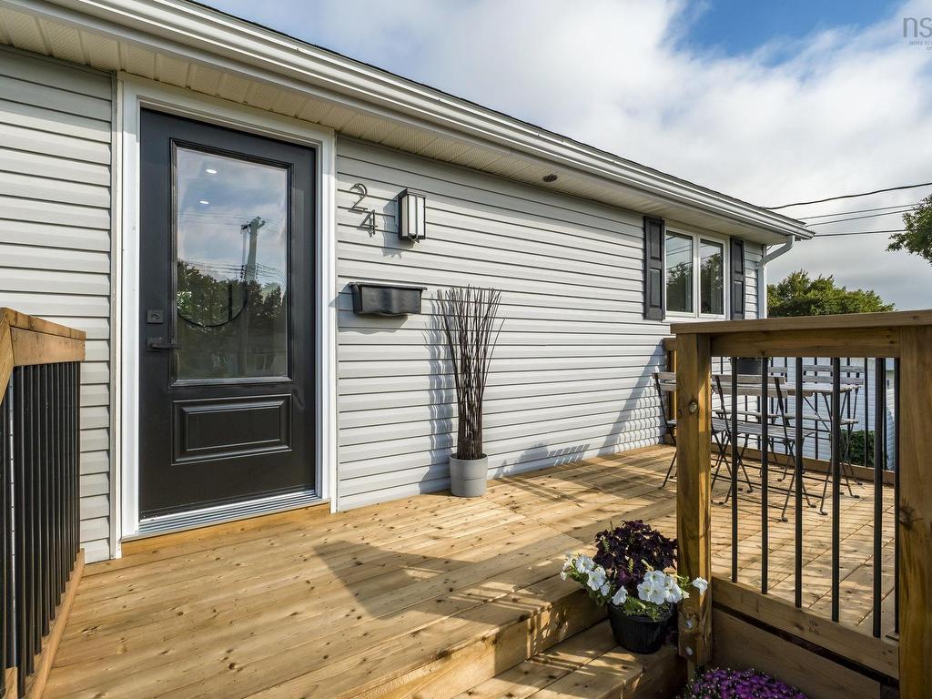 












24 Gander Avenue

,
Lake Loon,




NS
B2W 3W4

