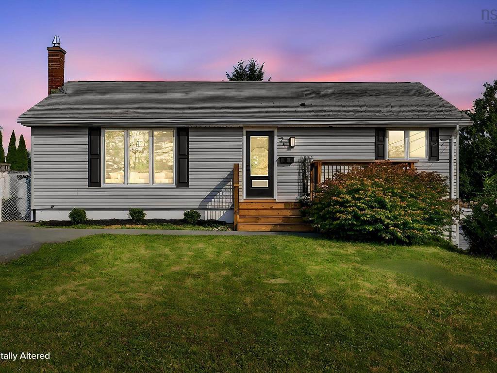 












24 Gander Avenue

,
Lake Loon,




NS
B2W 3W4

