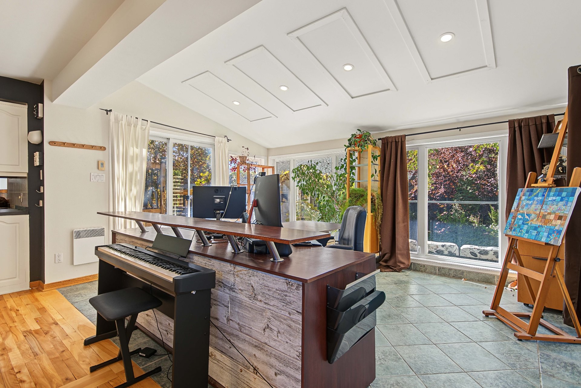 









230


Rue Lareau

,
Longueuil (Le Vieux-Longueuil),




QC
J4H3T4

