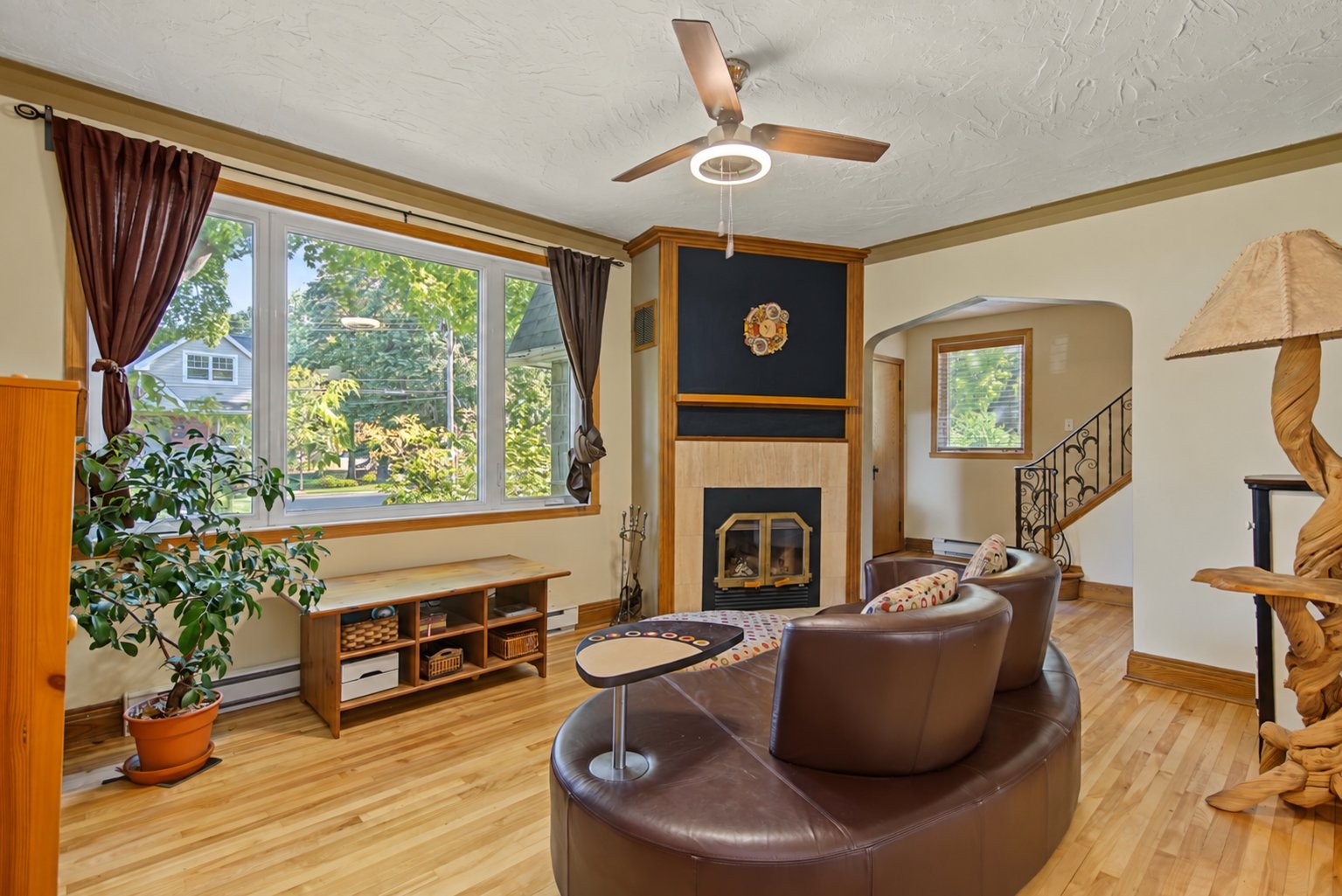 









230


Rue Lareau

,
Longueuil (Le Vieux-Longueuil),




QC
J4H3T4

