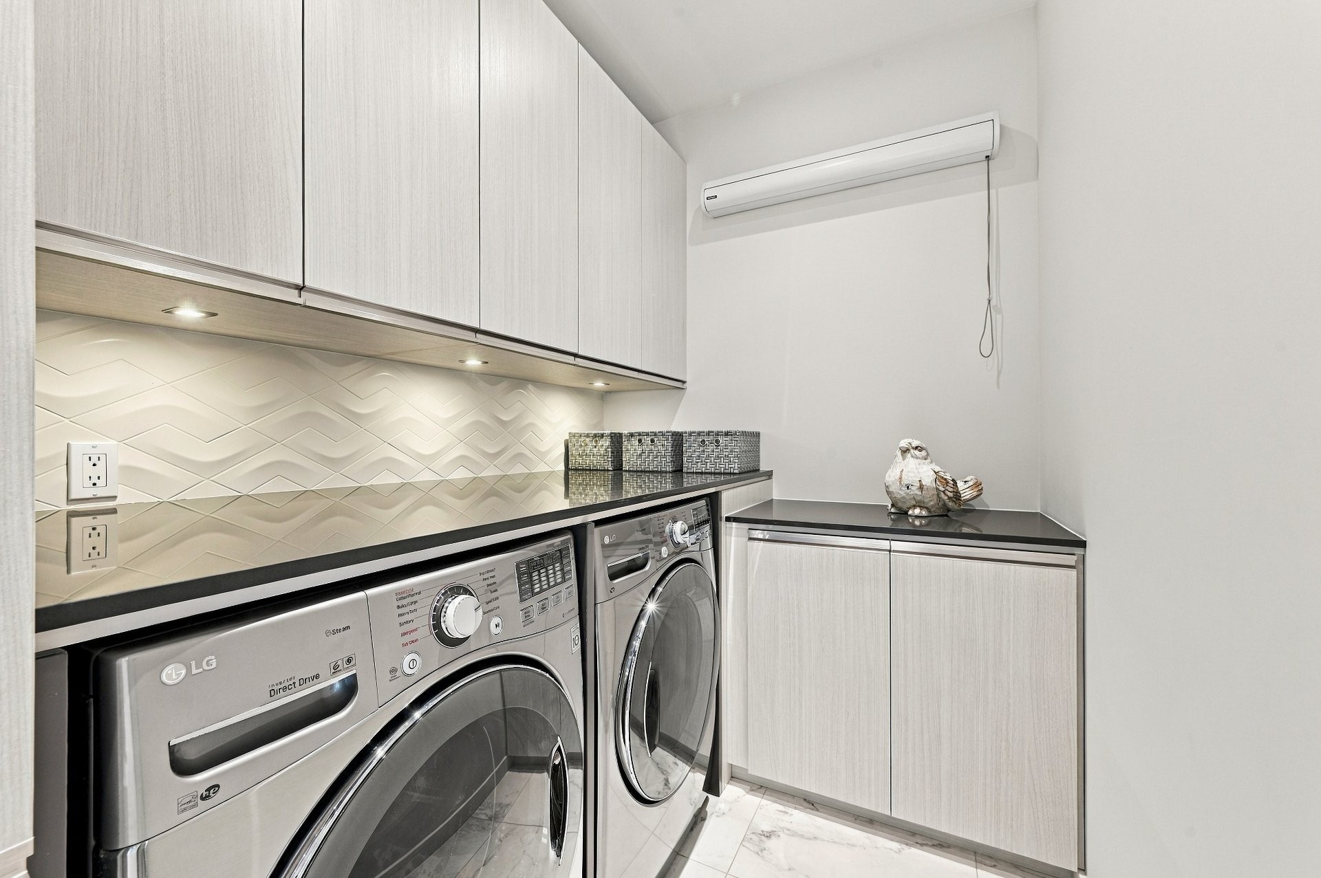 









843


Rue Jordi-Bonet

,
Mont-Saint-Hilaire,




QC
J3H5M7


