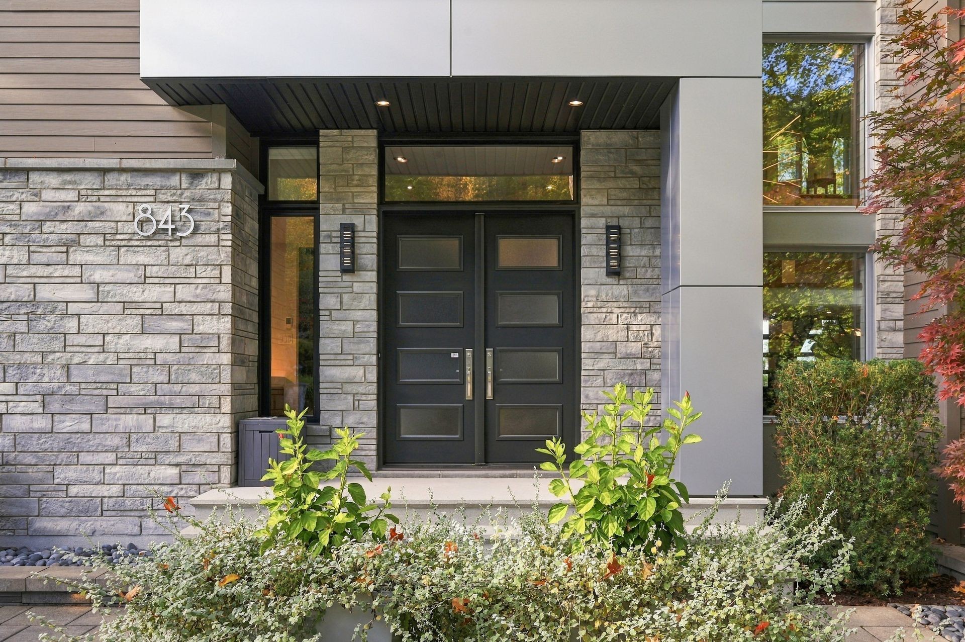 









843


Rue Jordi-Bonet

,
Mont-Saint-Hilaire,




QC
J3H5M7

