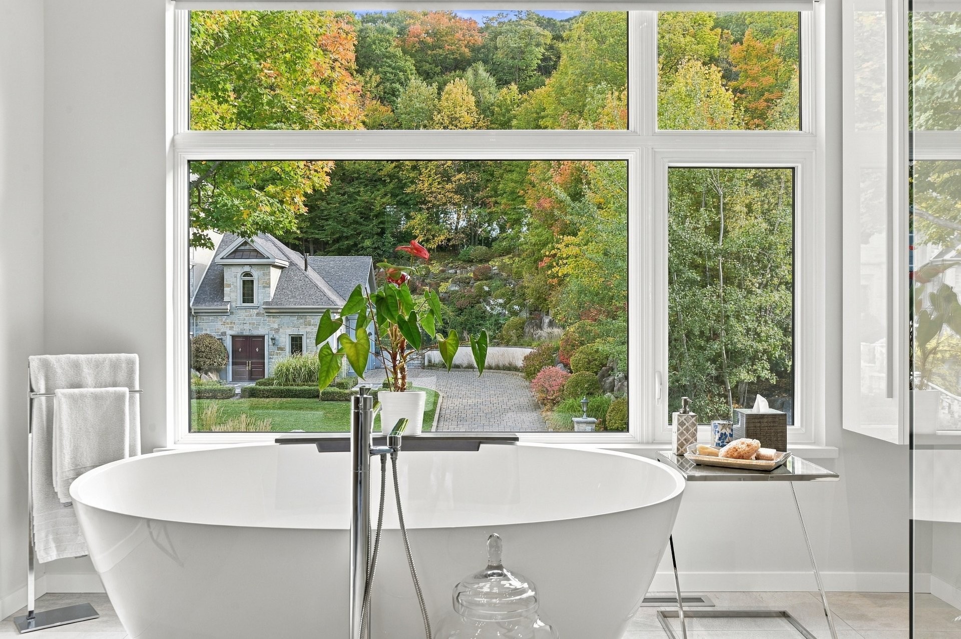 









843


Rue Jordi-Bonet

,
Mont-Saint-Hilaire,




QC
J3H5M7

