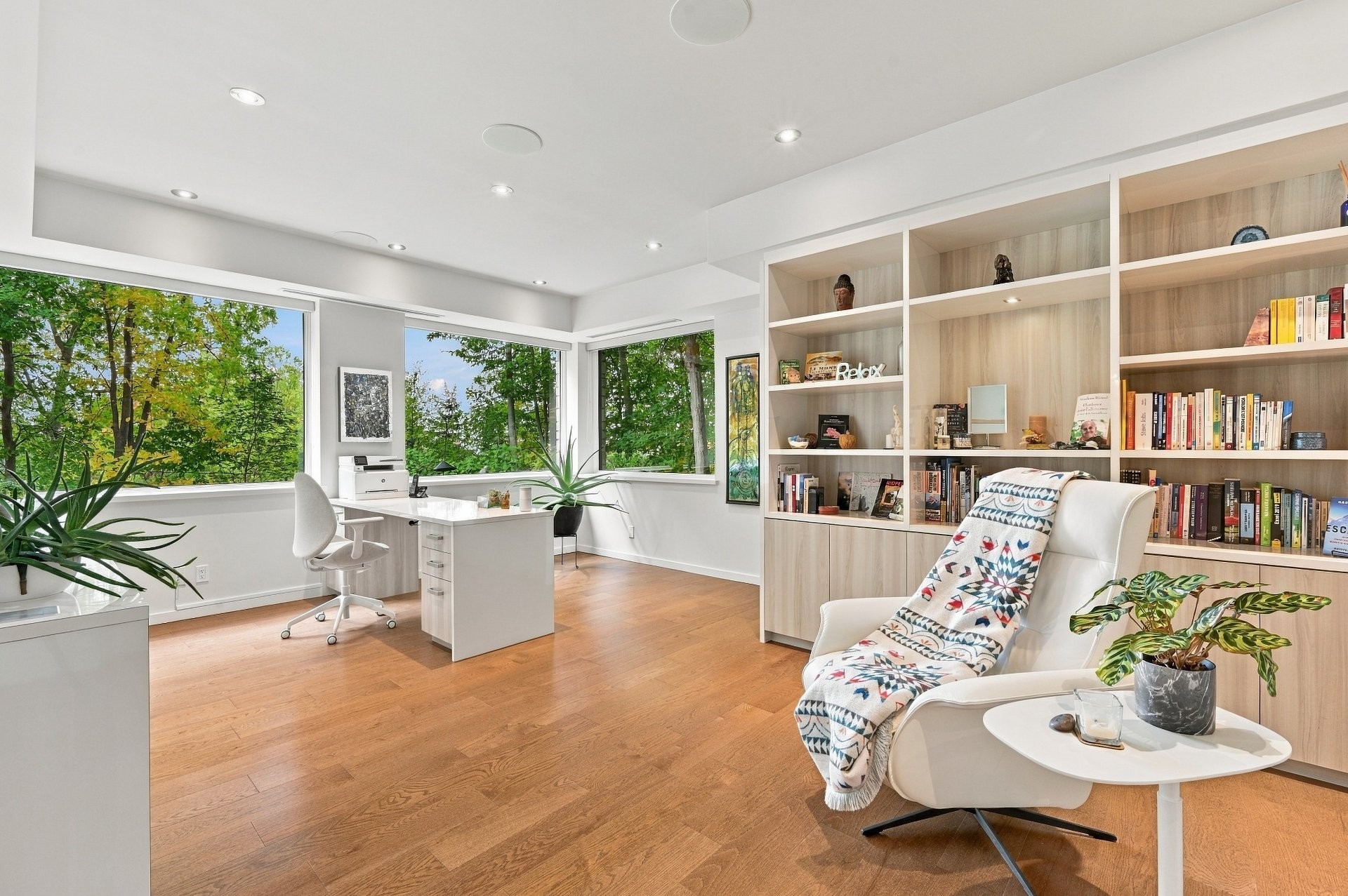 









843


Rue Jordi-Bonet

,
Mont-Saint-Hilaire,




QC
J3H5M7

