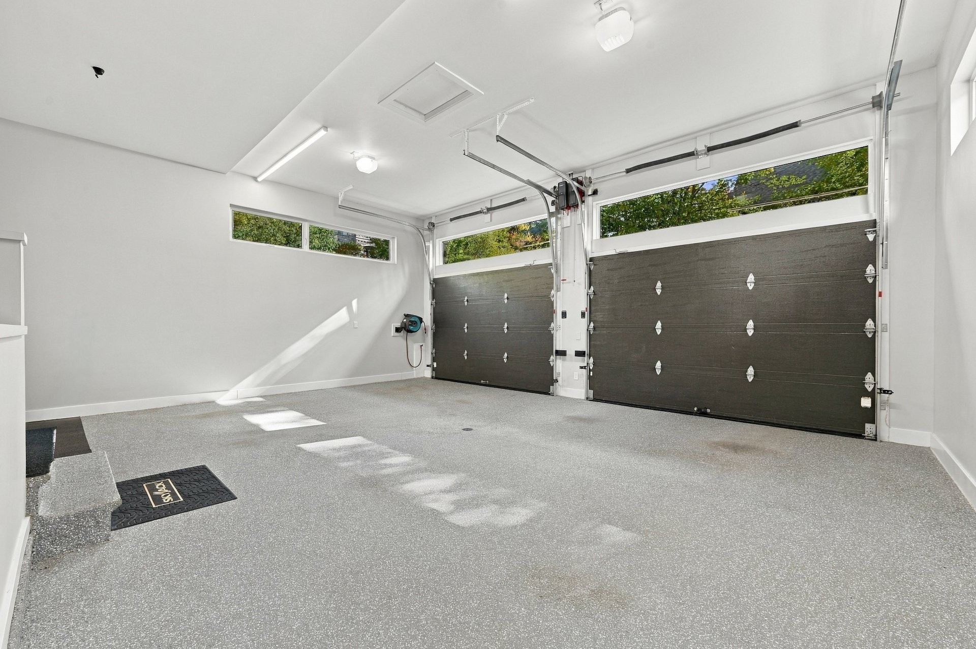 









843


Rue Jordi-Bonet

,
Mont-Saint-Hilaire,




QC
J3H5M7

