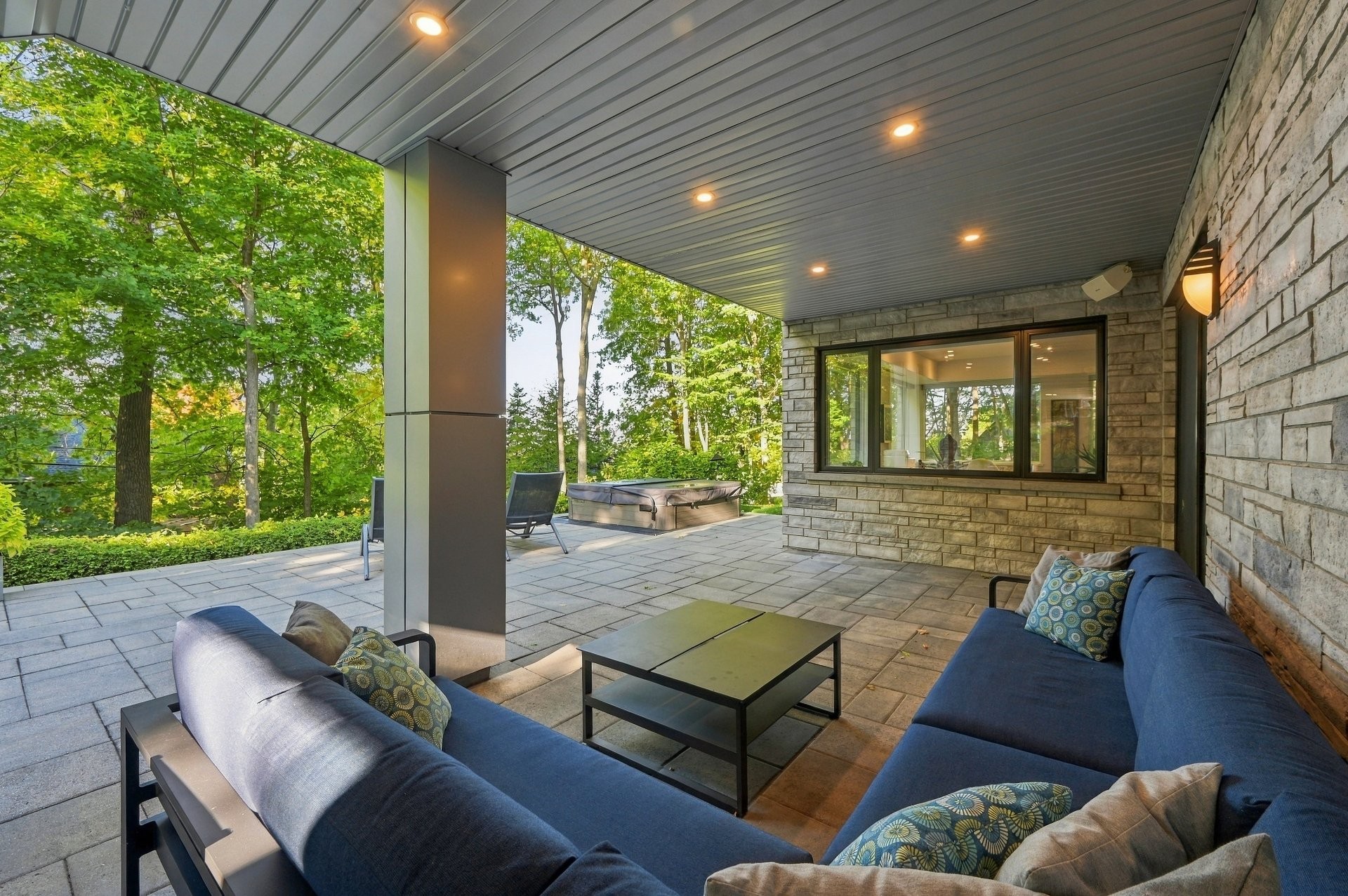 









843


Rue Jordi-Bonet

,
Mont-Saint-Hilaire,




QC
J3H5M7

