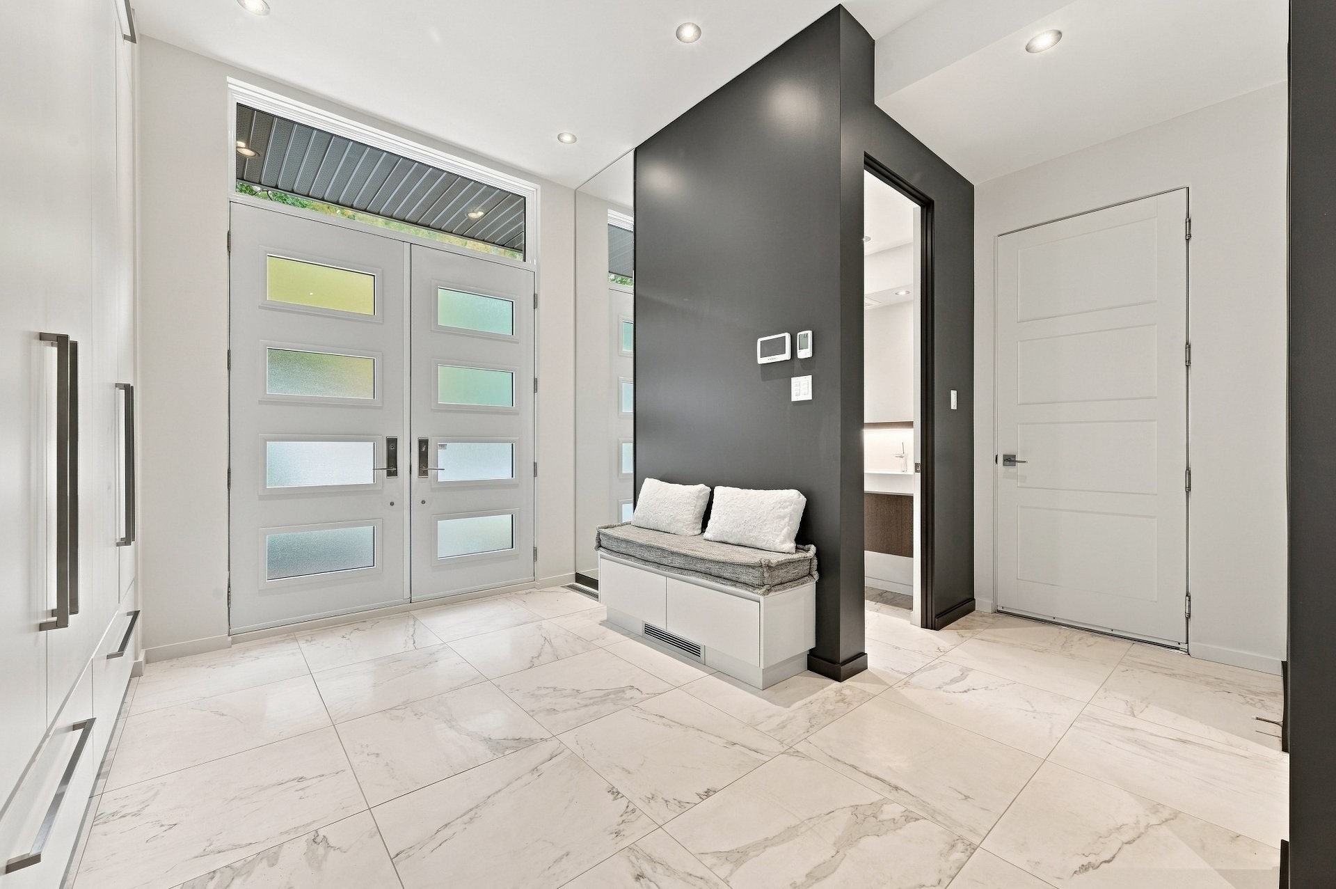 









843


Rue Jordi-Bonet

,
Mont-Saint-Hilaire,




QC
J3H5M7

