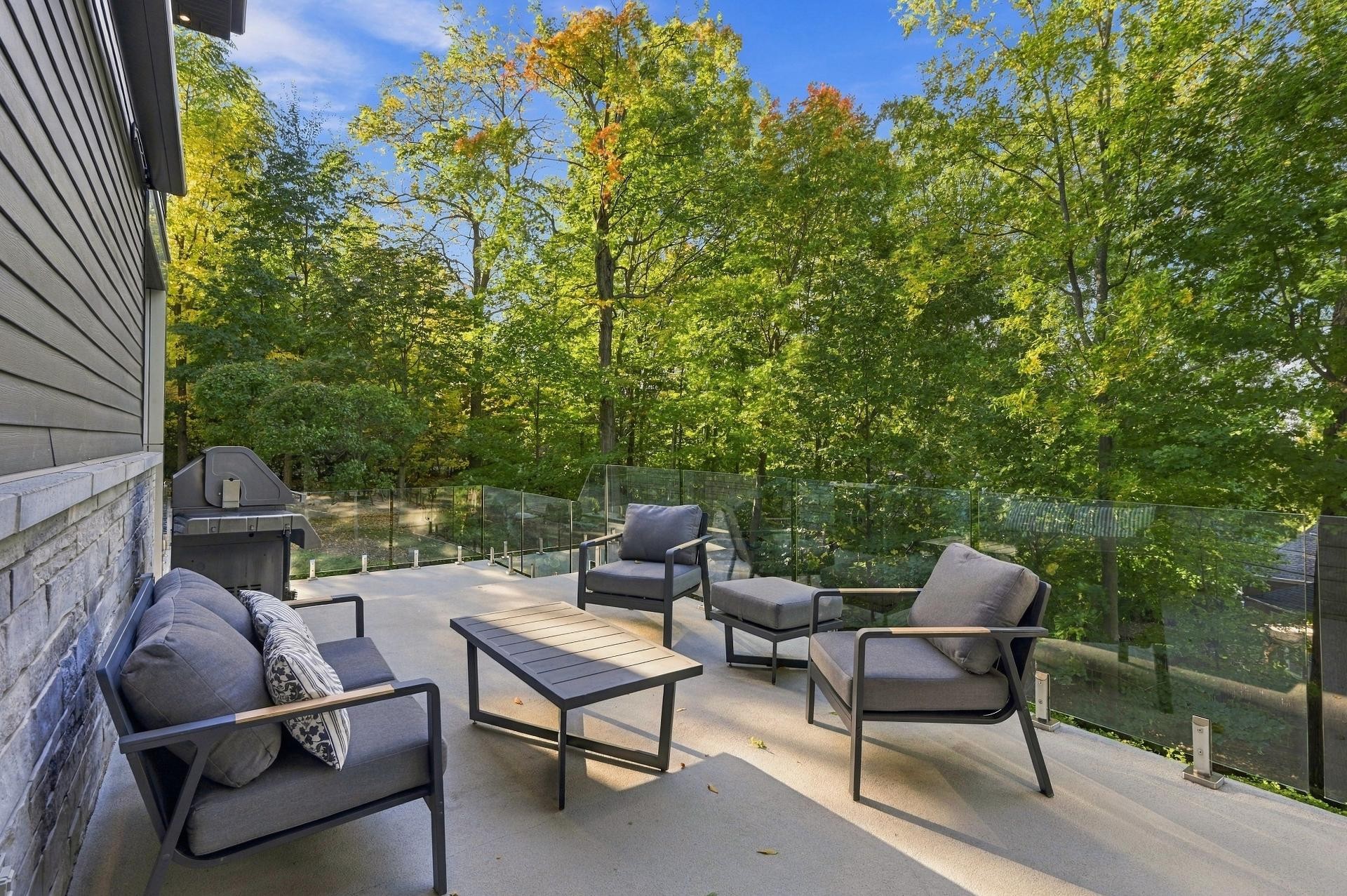 









843


Rue Jordi-Bonet

,
Mont-Saint-Hilaire,




QC
J3H5M7

