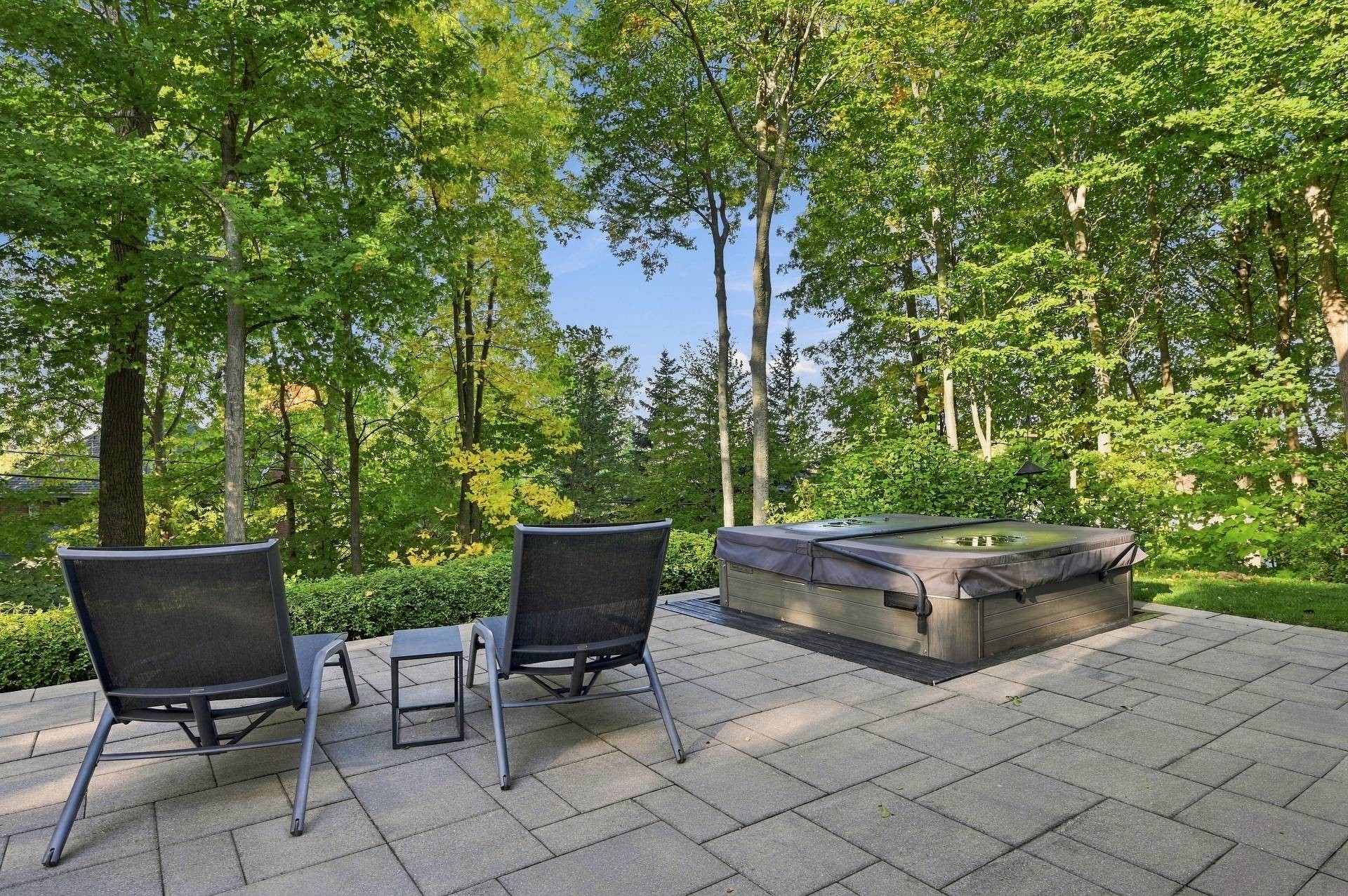 









843


Rue Jordi-Bonet

,
Mont-Saint-Hilaire,




QC
J3H5M7

