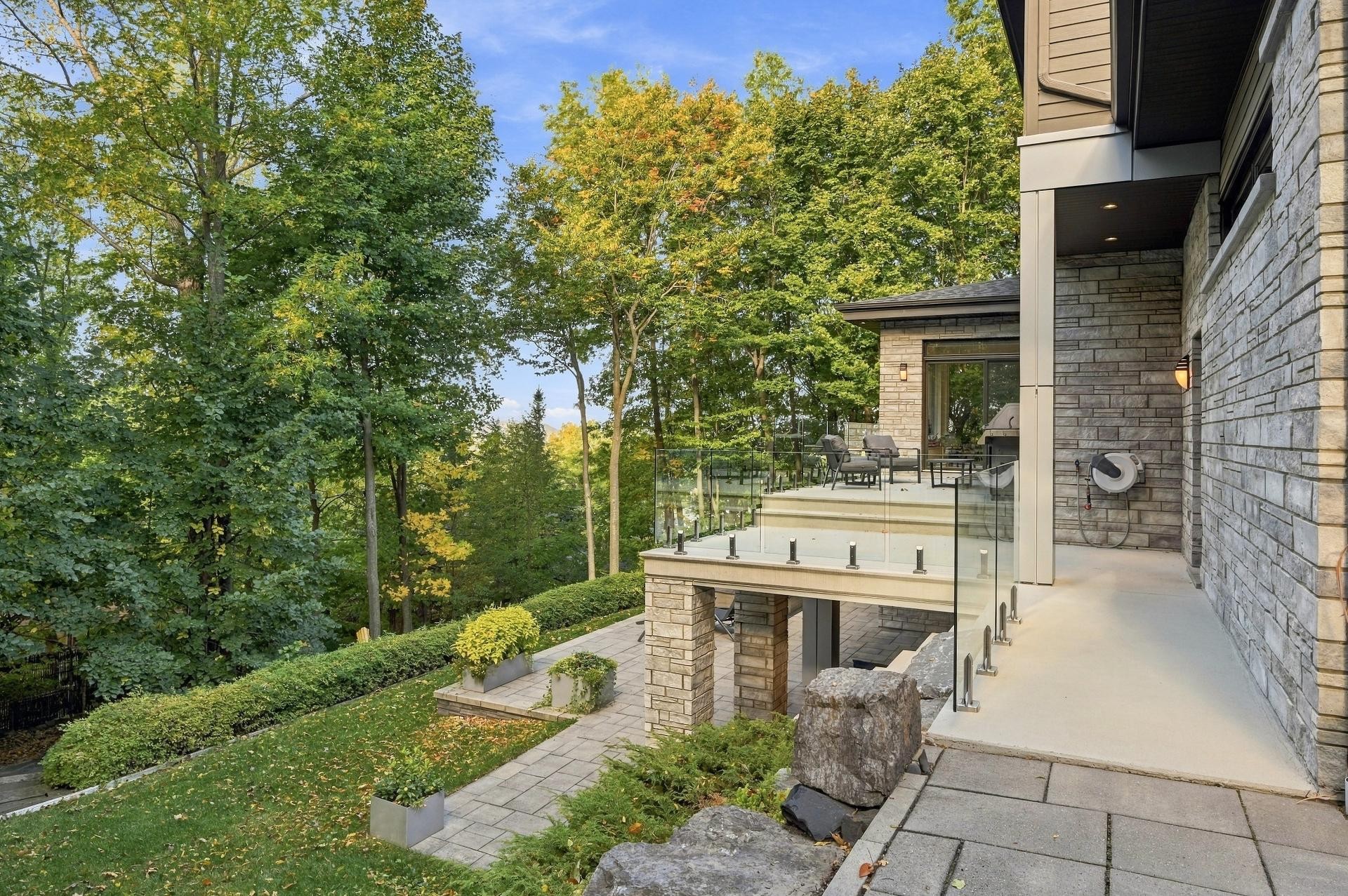 









843


Rue Jordi-Bonet

,
Mont-Saint-Hilaire,




QC
J3H5M7

