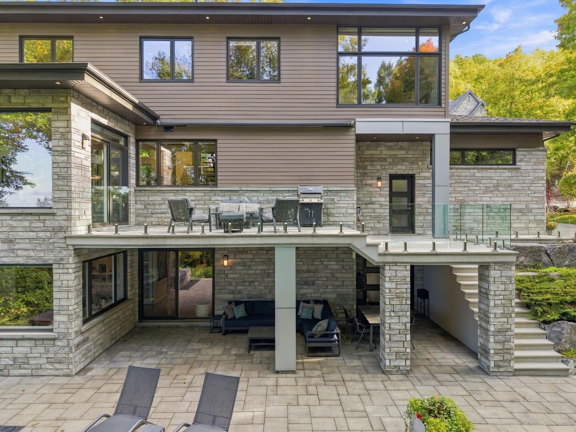 









843


Rue Jordi-Bonet

,
Mont-Saint-Hilaire,




QC
J3H5M7

