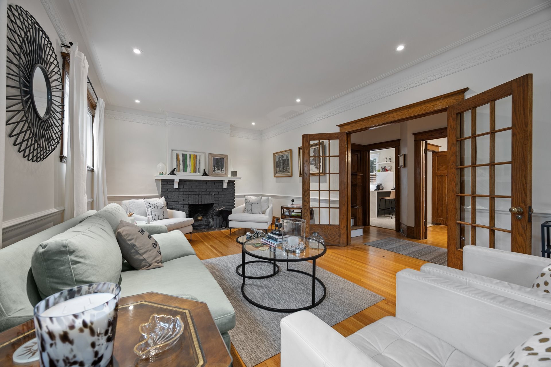 









202


Av. Ballantyne N.

,
Montréal-Ouest,




QC
H4X2C2

