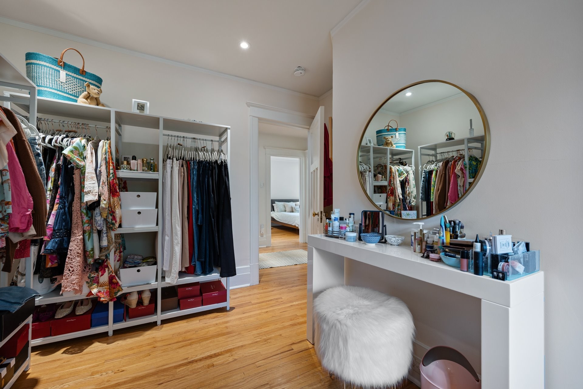 









202


Av. Ballantyne N.

,
Montréal-Ouest,




QC
H4X2C2

