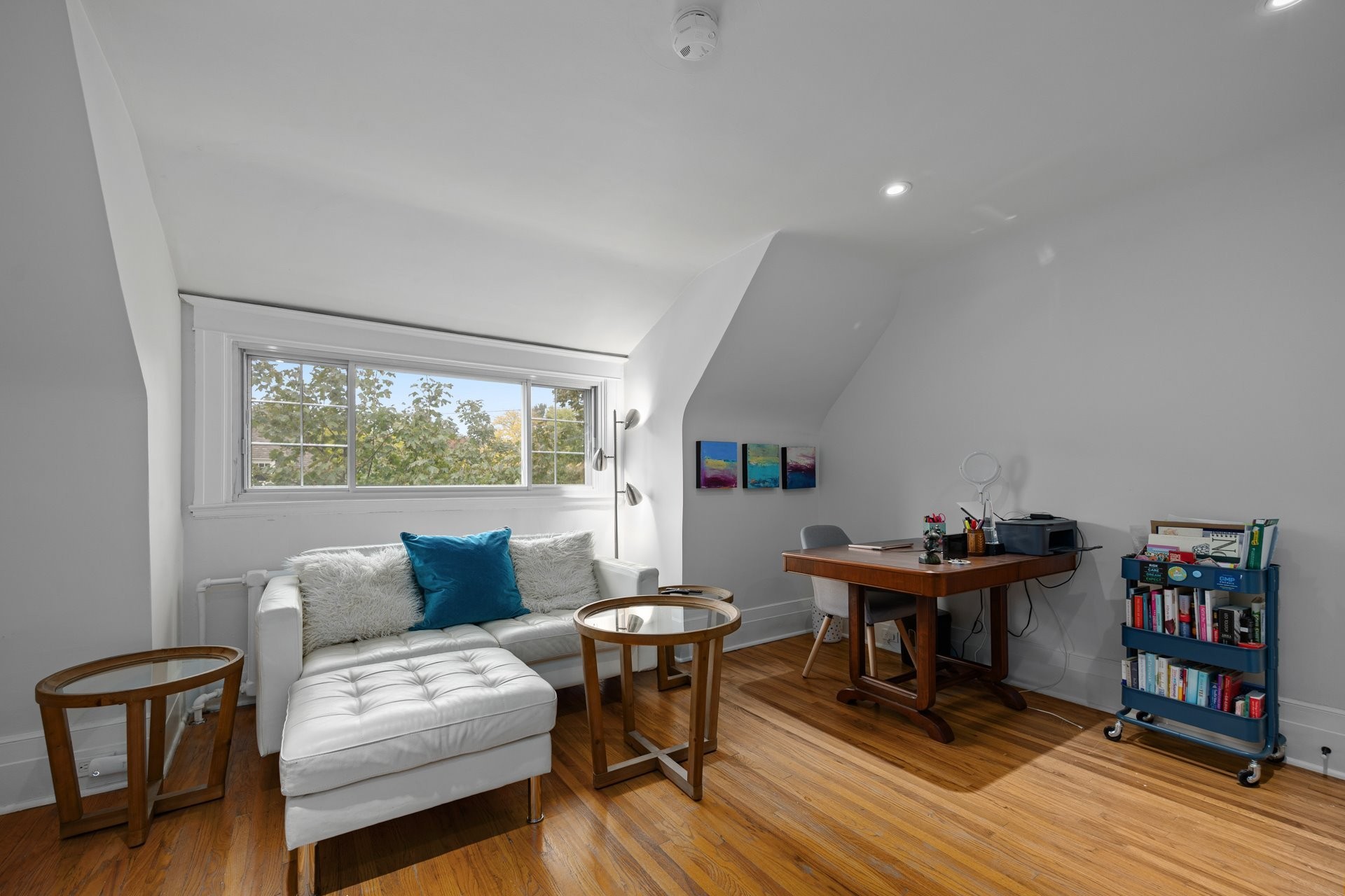 









202


Av. Ballantyne N.

,
Montréal-Ouest,




QC
H4X2C2

