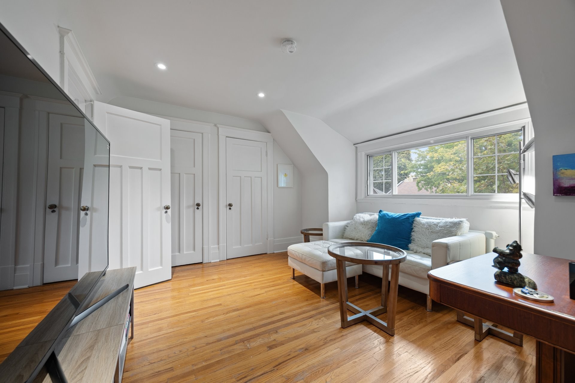 









202


Av. Ballantyne N.

,
Montréal-Ouest,




QC
H4X2C2

