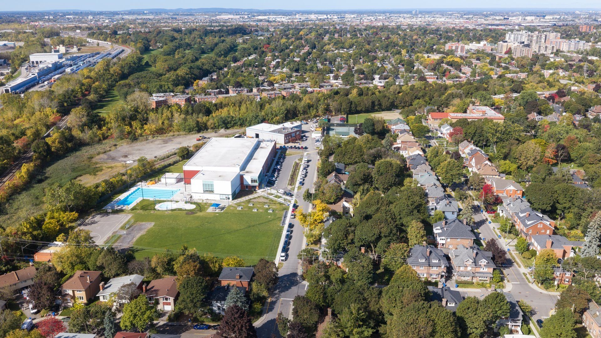 









202


Av. Ballantyne N.

,
Montréal-Ouest,




QC
H4X2C2

