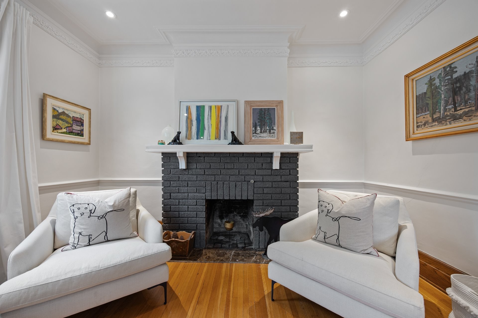









202


Av. Ballantyne N.

,
Montréal-Ouest,




QC
H4X2C2

