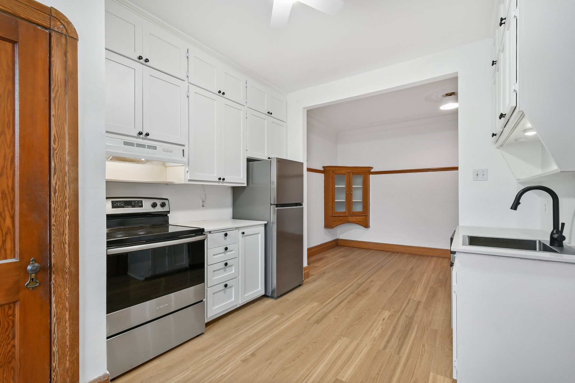 









7498


Av. Christophe-Colomb

,
Montréal (Villeray/Saint-Michel/Parc-Extension),




QC
H2R2S7

