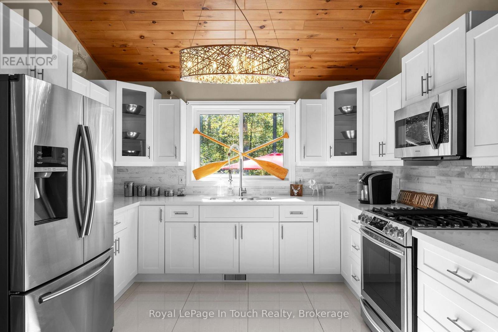 












2021 BEAVER DAM ROAD

,
Severn,




Ontario
L0K1E0

