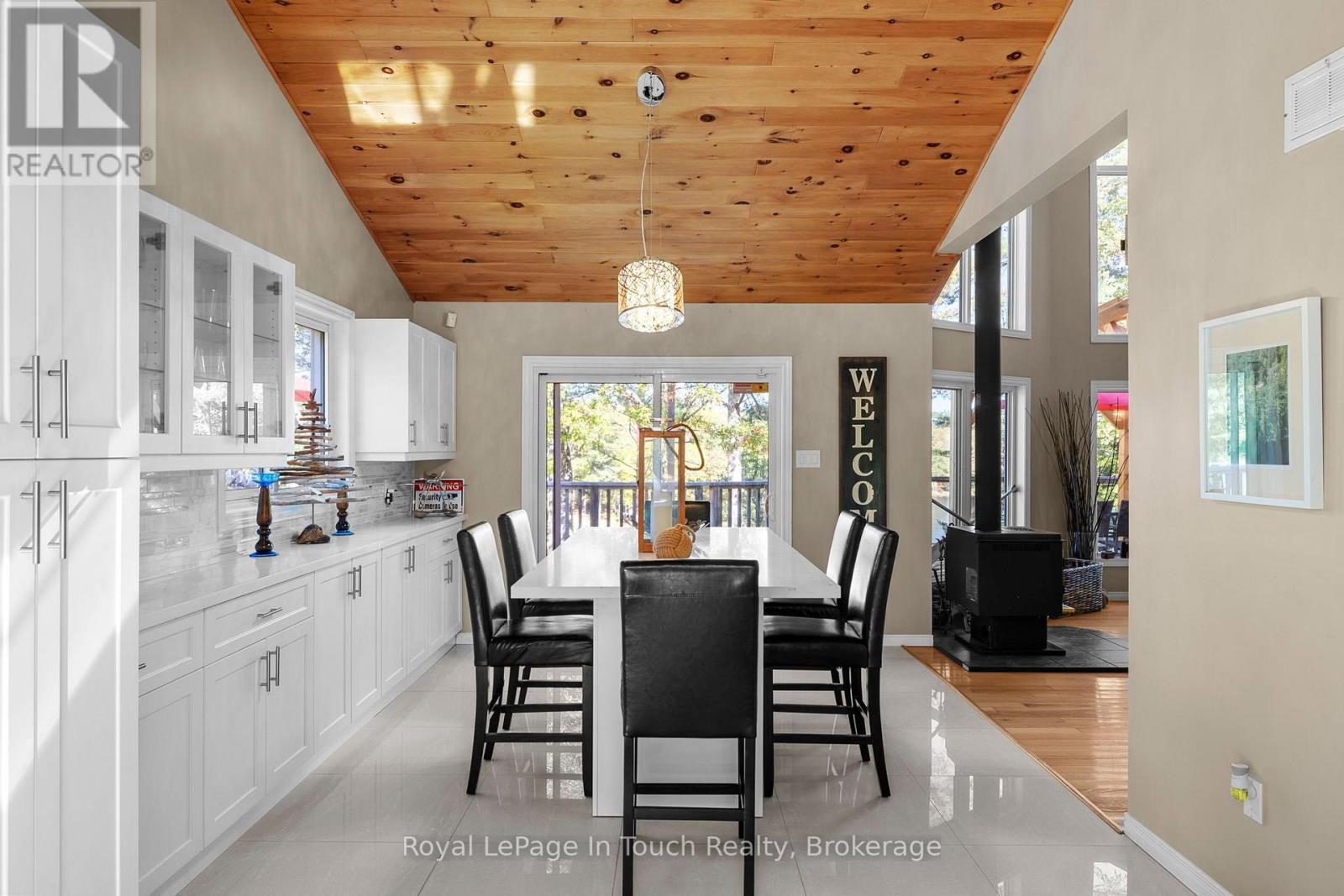 












2021 BEAVER DAM ROAD

,
Severn,




Ontario
L0K1E0

