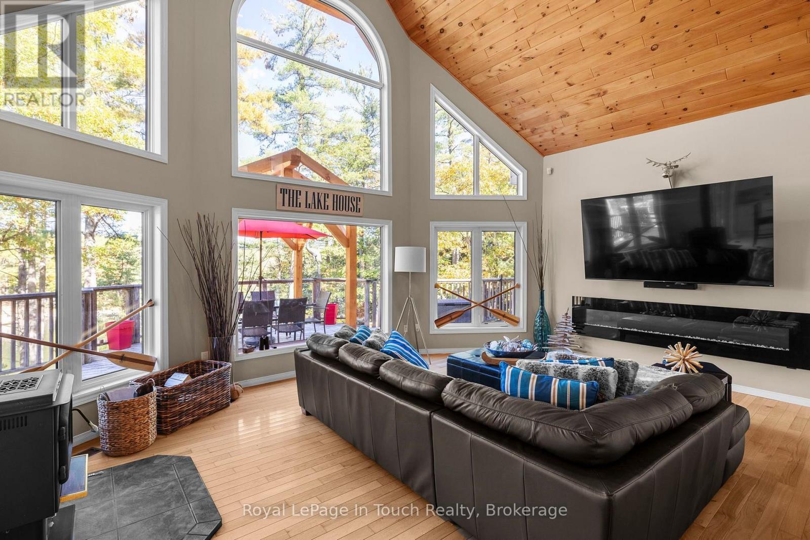 












2021 BEAVER DAM ROAD

,
Severn,




Ontario
L0K1E0

