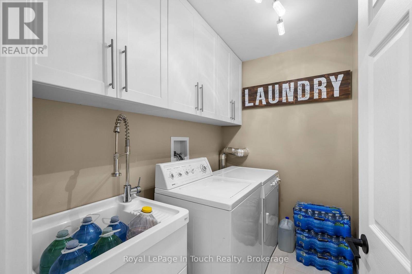












2021 BEAVER DAM ROAD

,
Severn,




Ontario
L0K1E0

