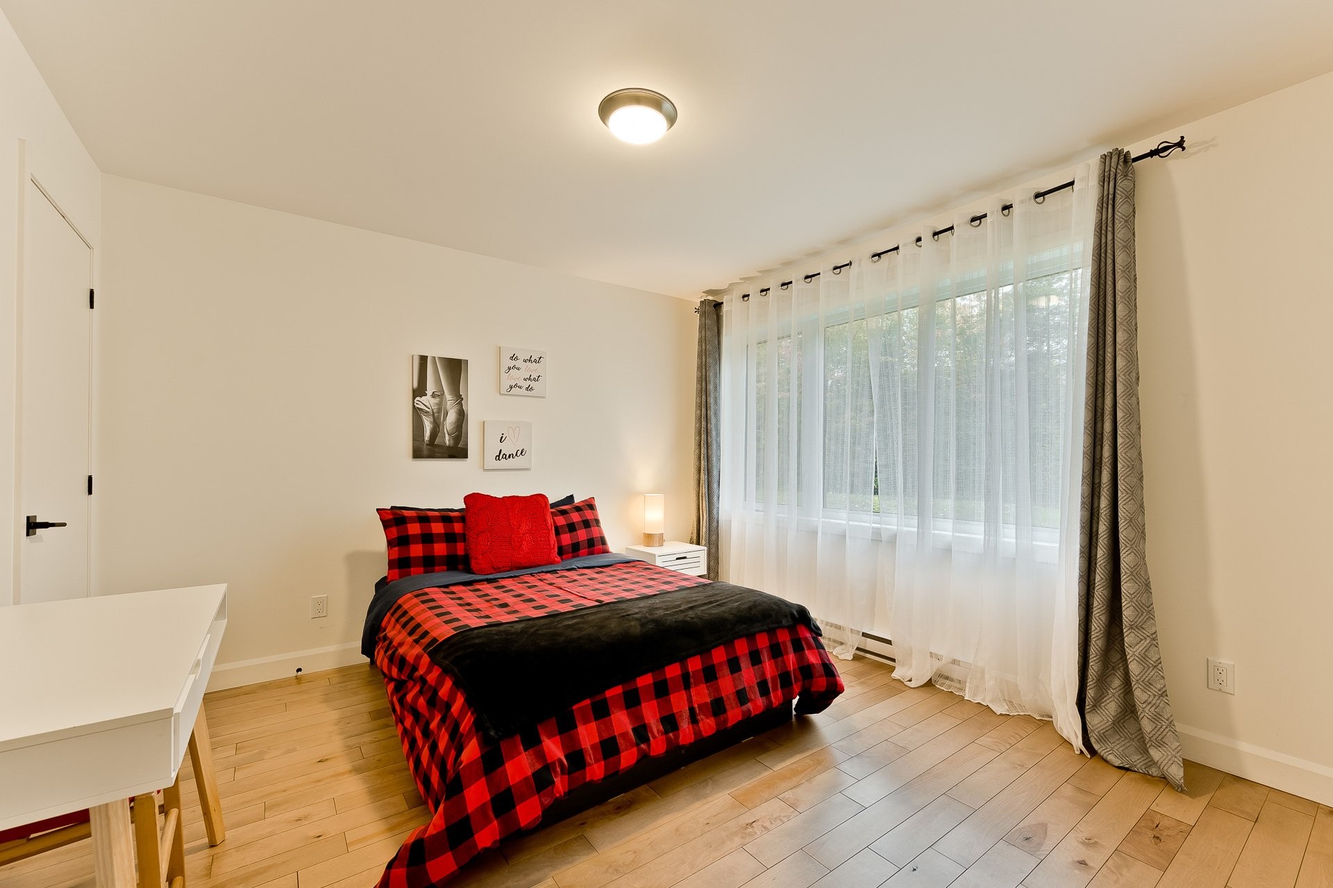 









14


Ch. du Ruisseau-Gale

,
Stanstead - Canton,




QC
J0B3E0

