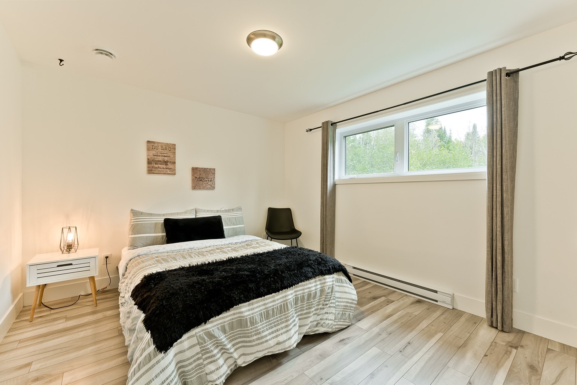 









14


Ch. du Ruisseau-Gale

,
Stanstead - Canton,




QC
J0B3E0

