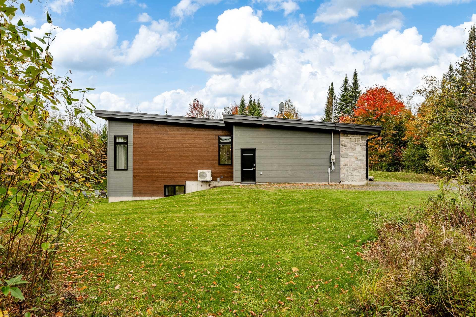 









14


Ch. du Ruisseau-Gale

,
Stanstead - Canton,




QC
J0B3E0

