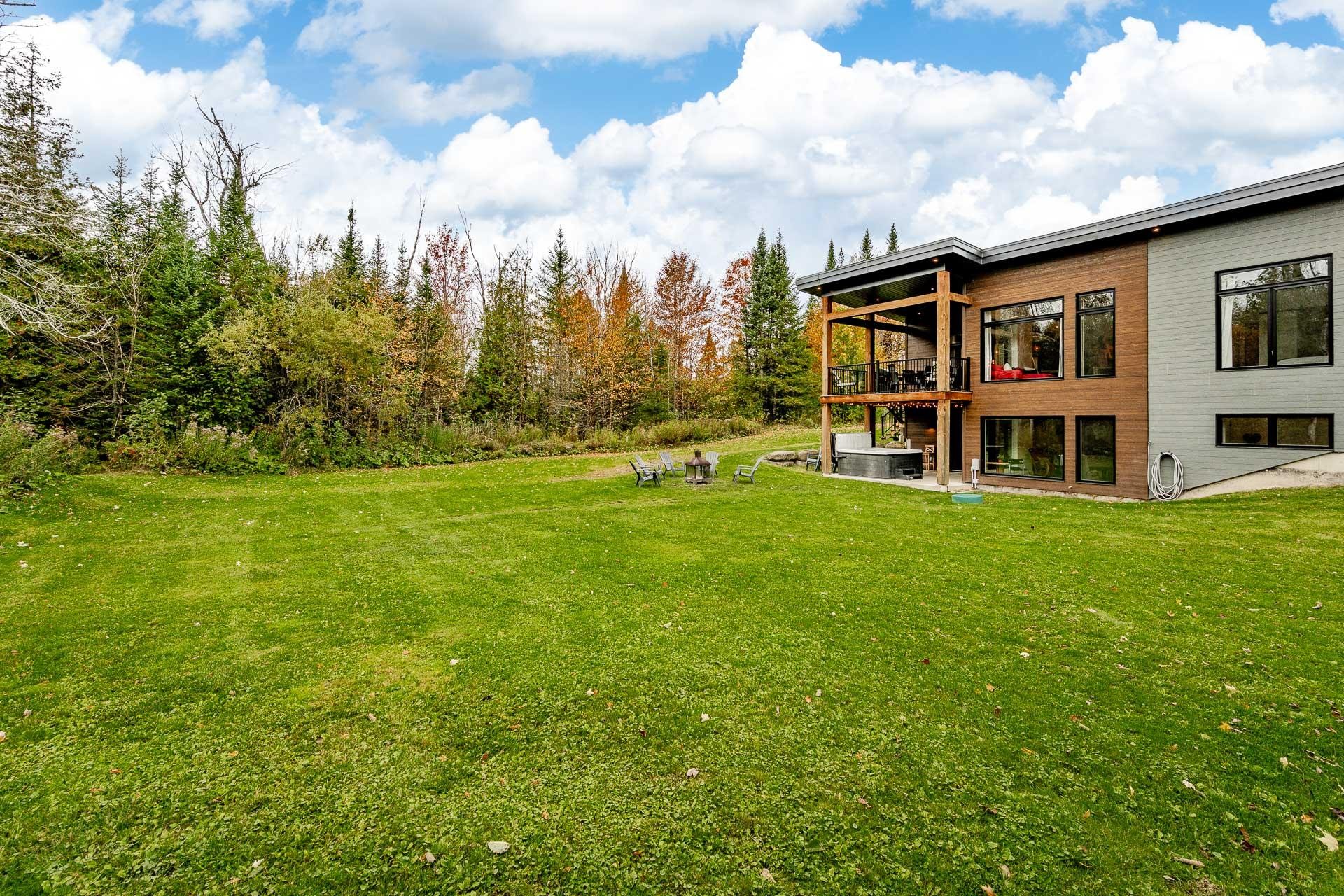 









14


Ch. du Ruisseau-Gale

,
Stanstead - Canton,




QC
J0B3E0

