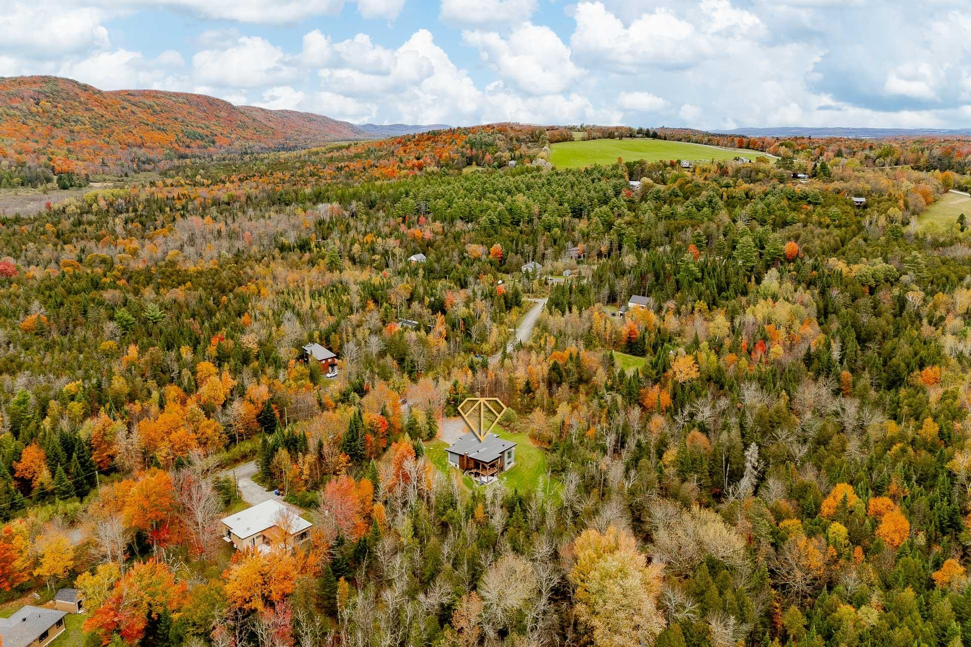 









14


Ch. du Ruisseau-Gale

,
Stanstead - Canton,




QC
J0B3E0

