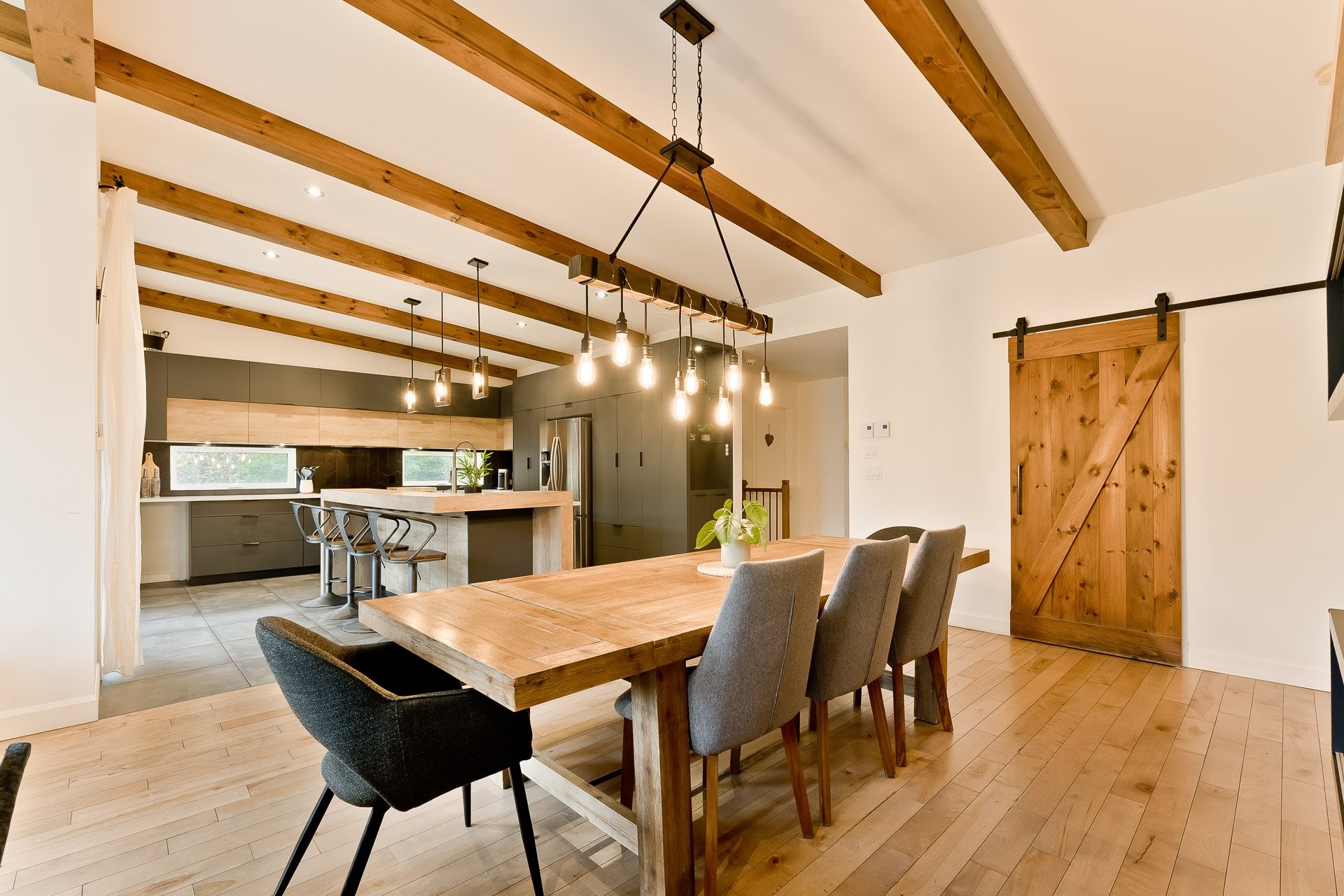 









14


Ch. du Ruisseau-Gale

,
Stanstead - Canton,




QC
J0B3E0

