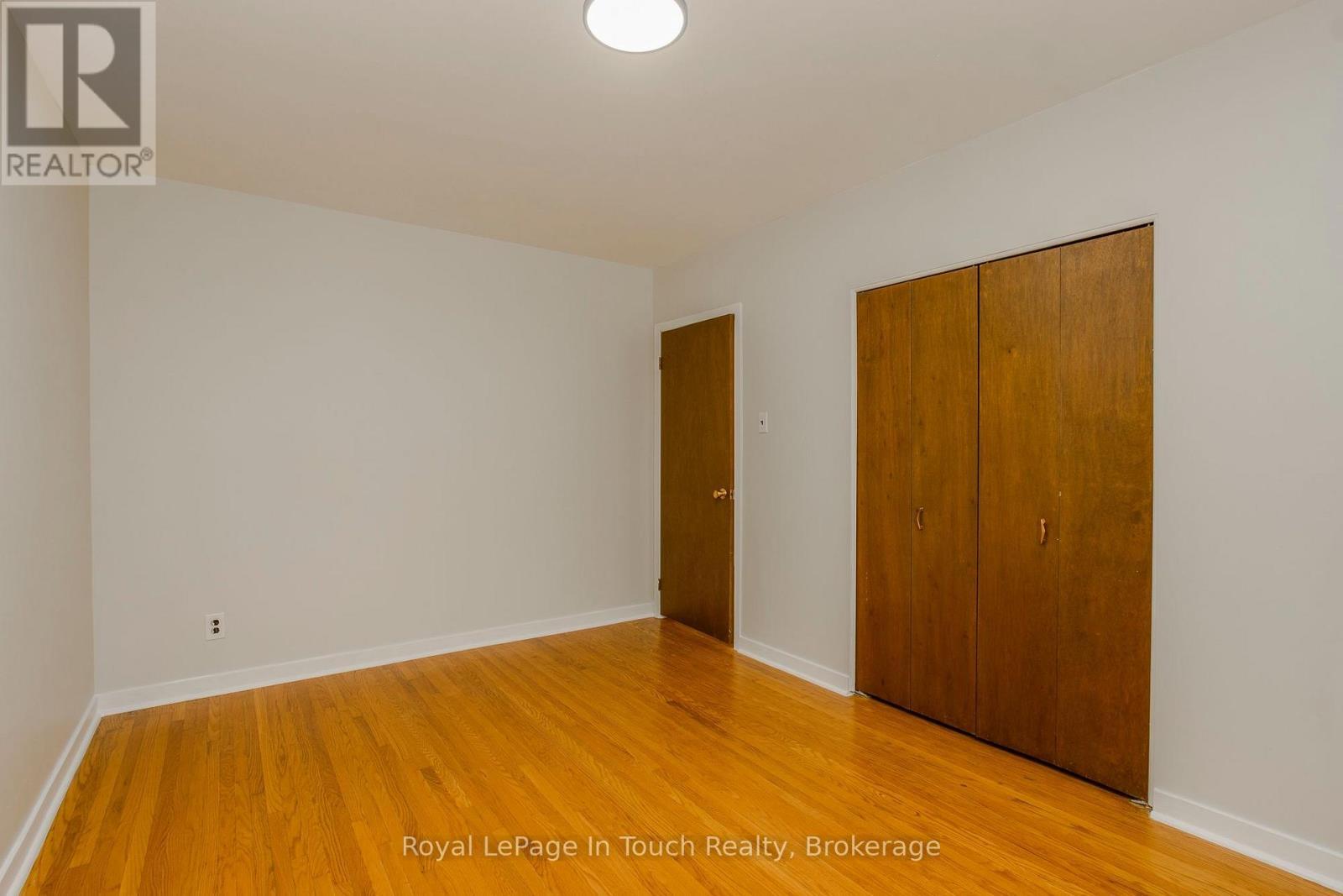 












255 EIGHTH STREET

,
Midland,




Ontario
L4R4B4

