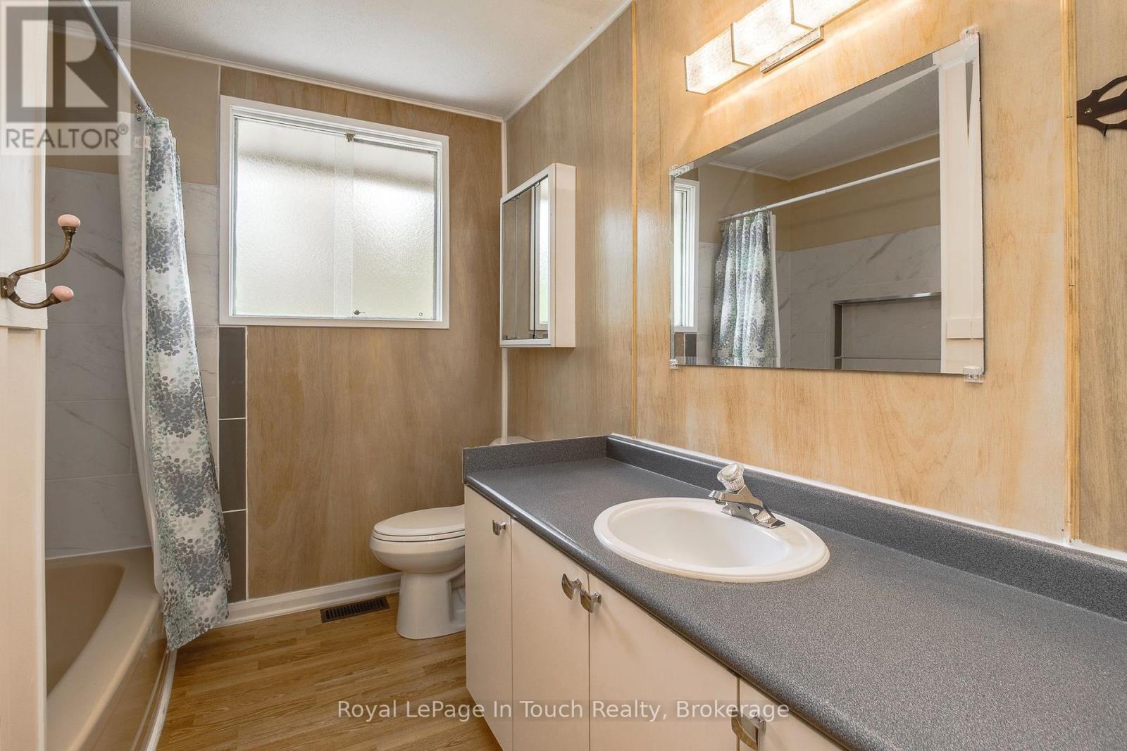 












255 EIGHTH STREET

,
Midland,




Ontario
L4R4B4

