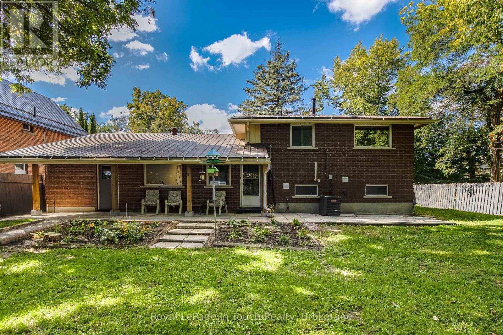 












255 EIGHTH STREET

,
Midland,




Ontario
L4R4B4

