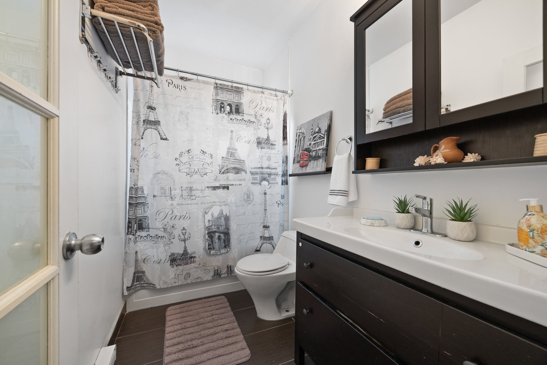 









186


Rue Melrose

,
Châteauguay,




QC
J6J2B2

