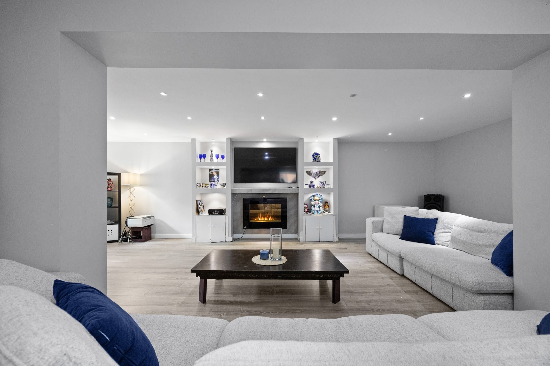 









186


Rue Melrose

,
Châteauguay,




QC
J6J2B2

