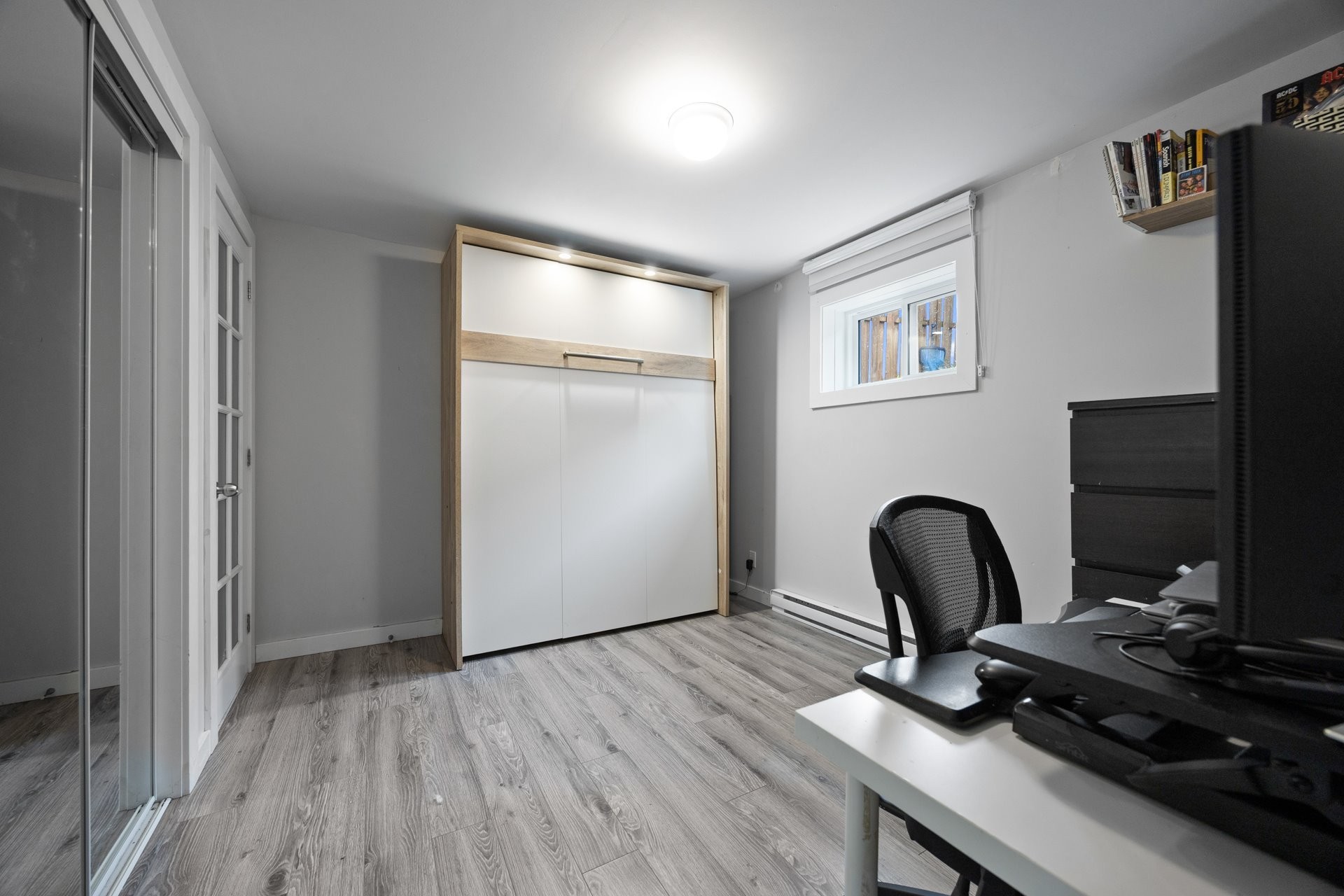 









186


Rue Melrose

,
Châteauguay,




QC
J6J2B2

