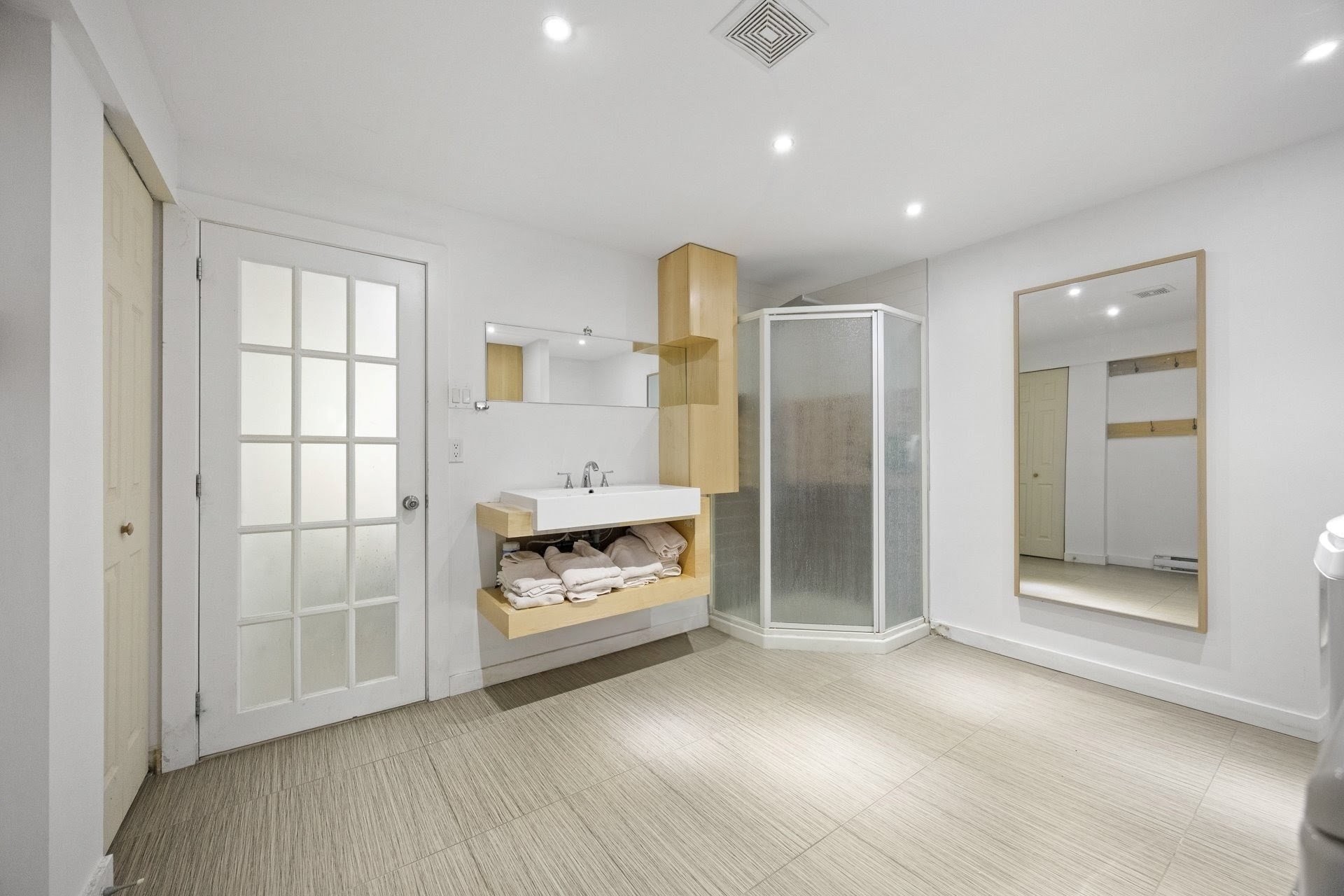 









186


Rue Melrose

,
Châteauguay,




QC
J6J2B2


