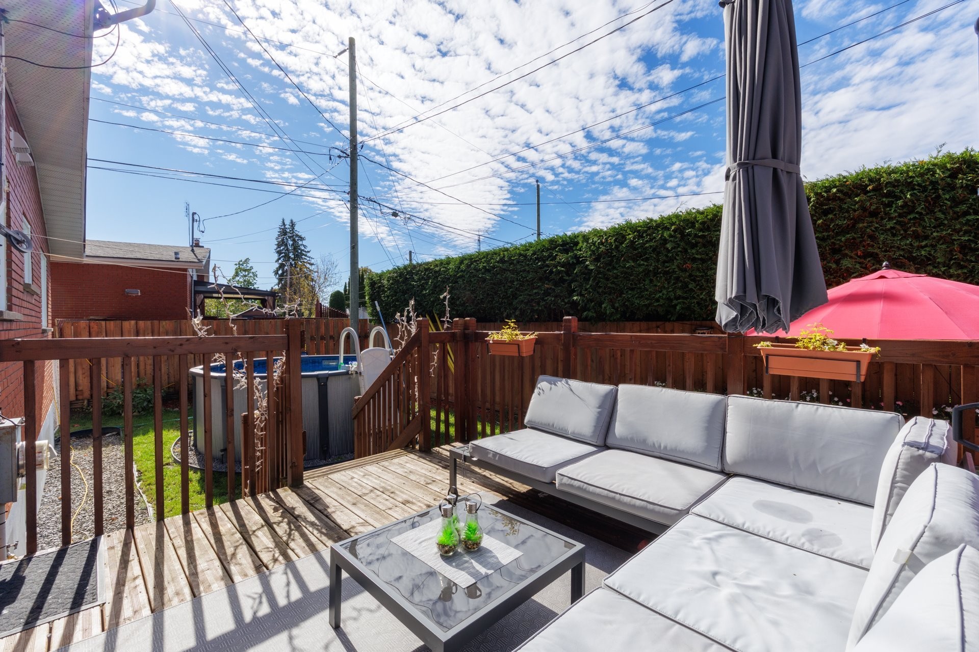 









186


Rue Melrose

,
Châteauguay,




QC
J6J2B2

