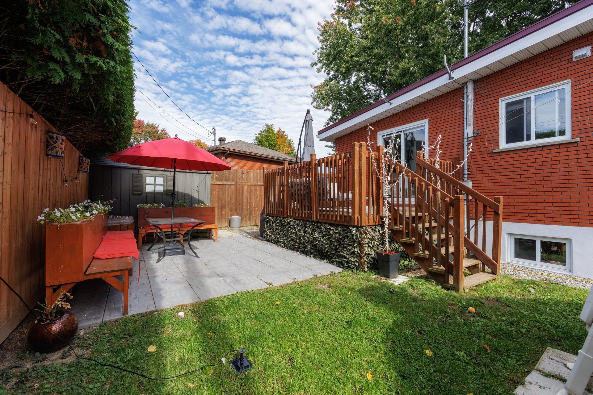 









186


Rue Melrose

,
Châteauguay,




QC
J6J2B2

