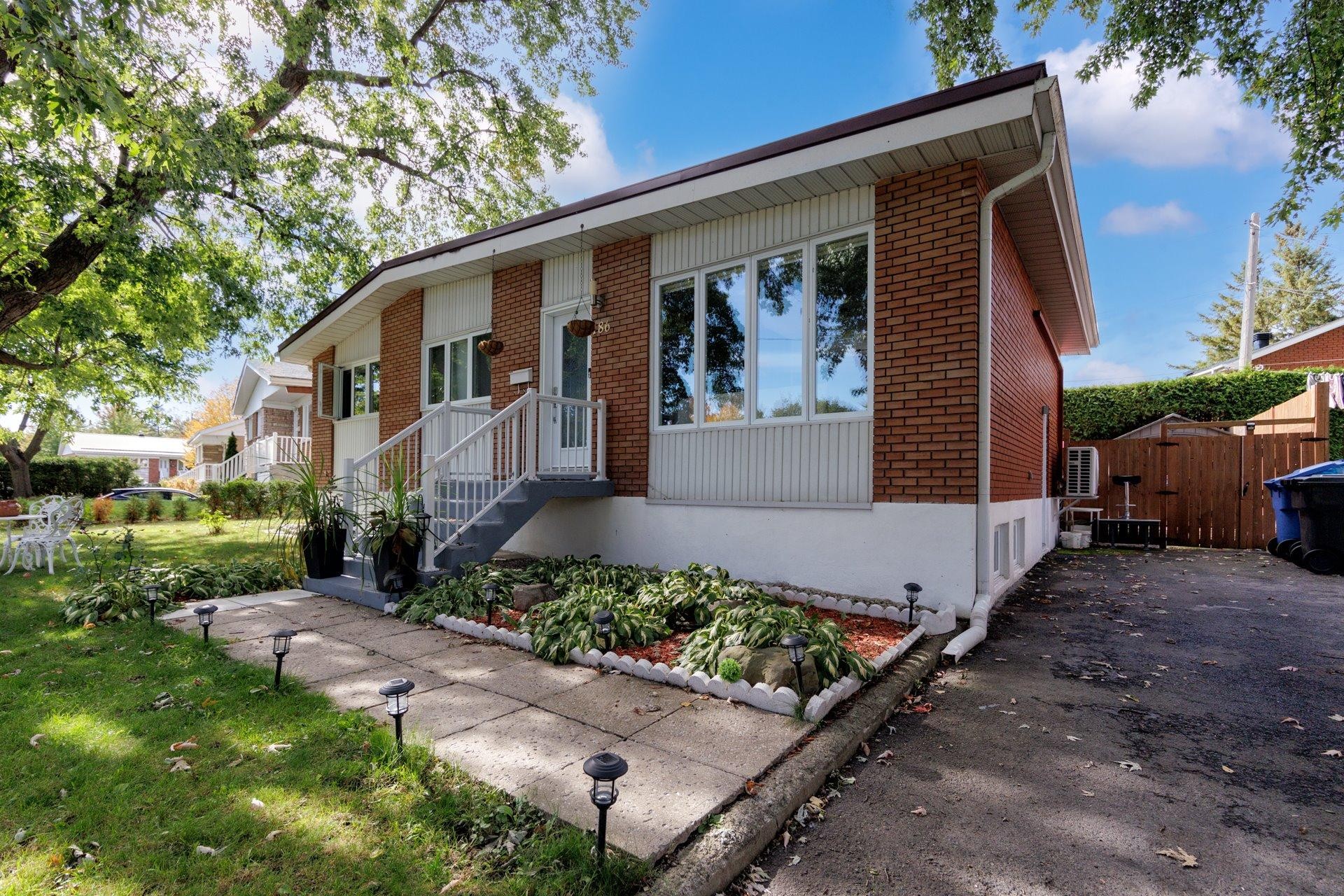 









186


Rue Melrose

,
Châteauguay,




QC
J6J2B2

