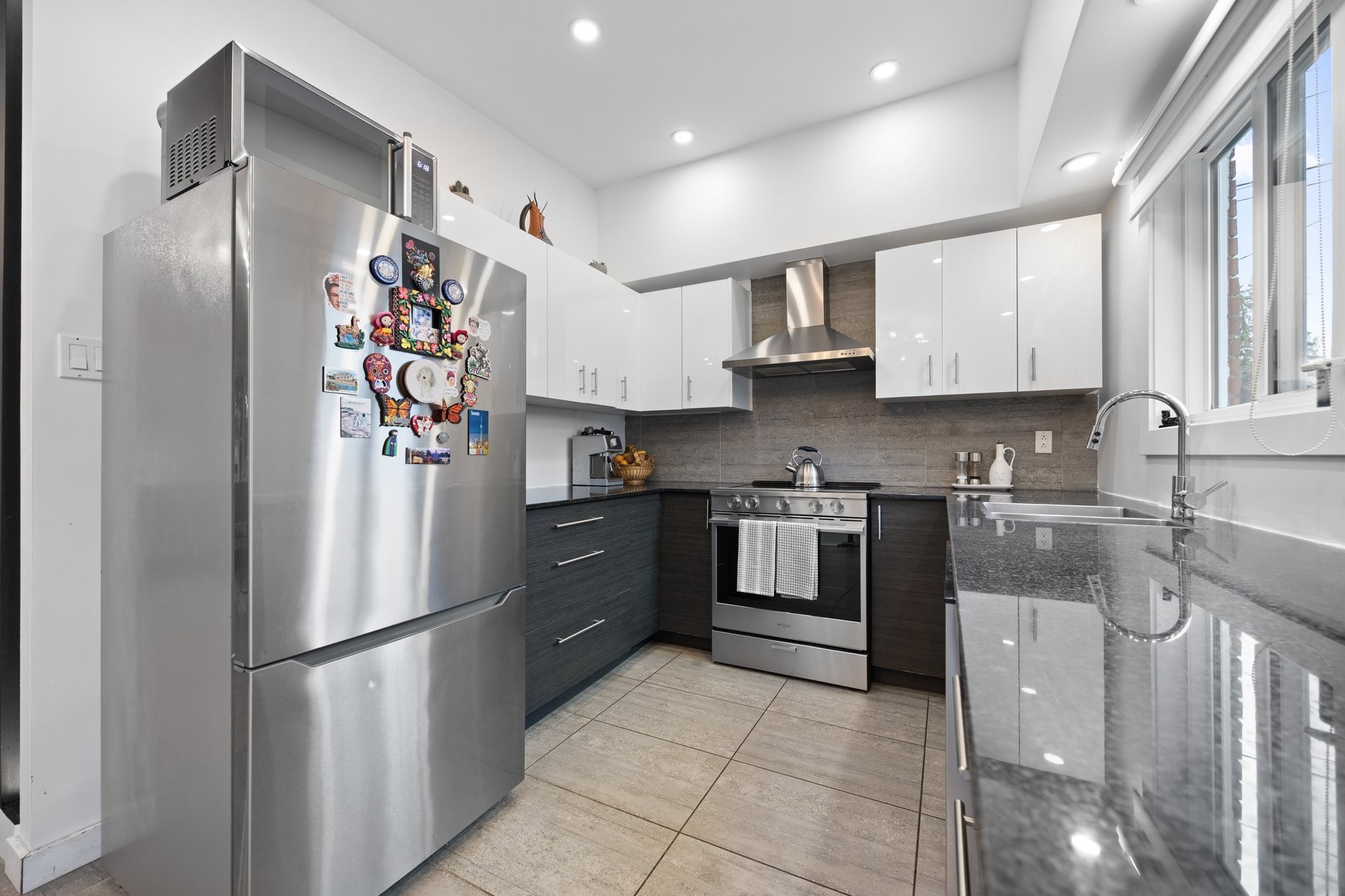 









186


Rue Melrose

,
Châteauguay,




QC
J6J2B2

