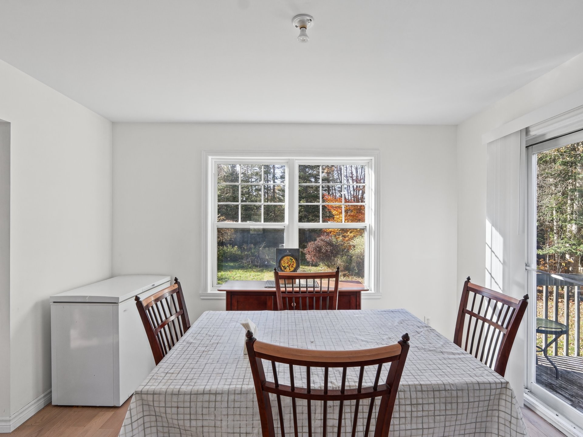 









2765


Rue du Manège

,
Hatley - Canton,




QC
J0B2C0

