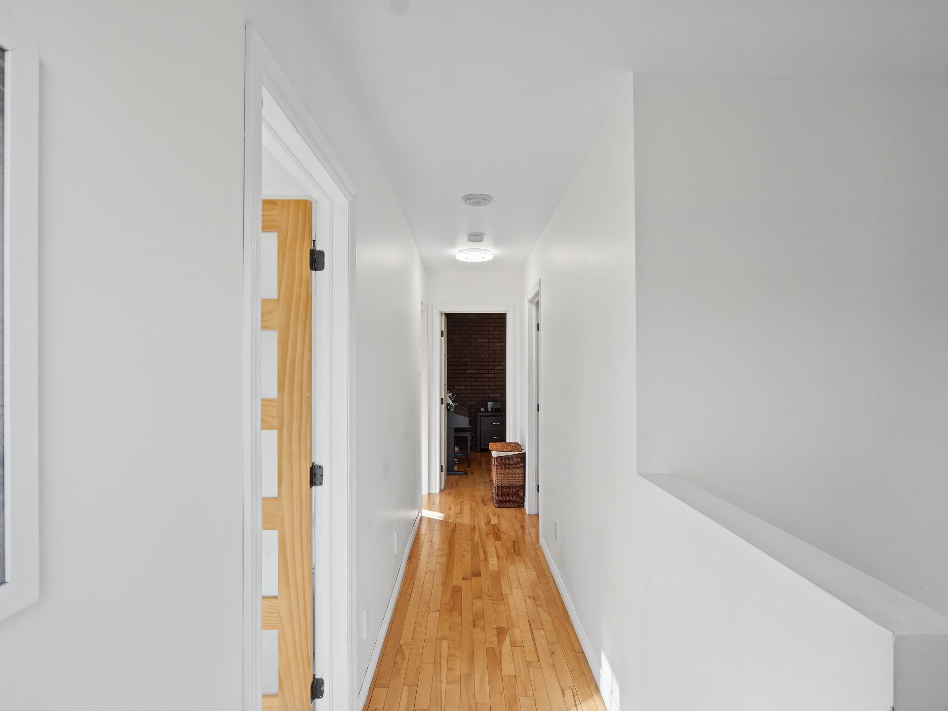 









2765


Rue du Manège

,
Hatley - Canton,




QC
J0B2C0

