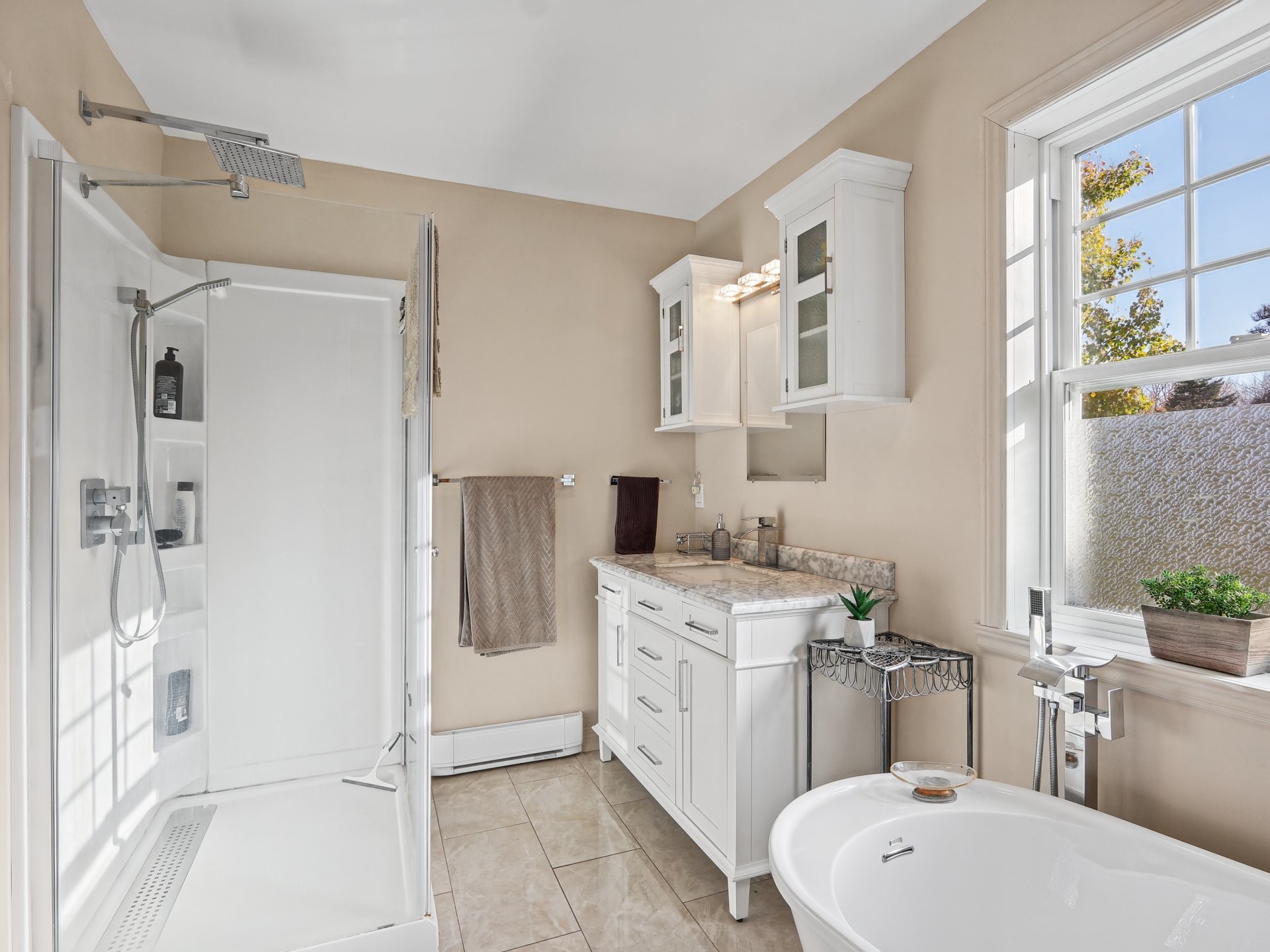 









2765


Rue du Manège

,
Hatley - Canton,




QC
J0B2C0

