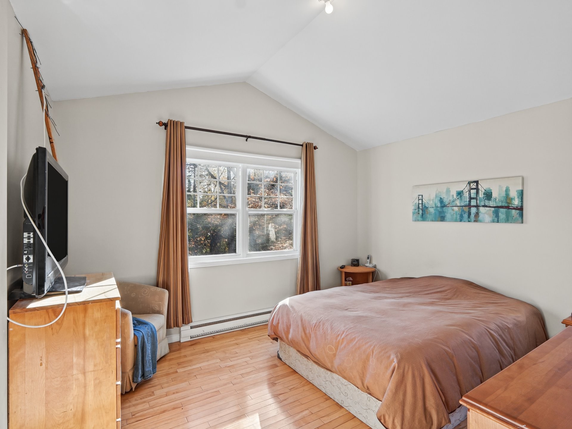 









2765


Rue du Manège

,
Hatley - Canton,




QC
J0B2C0

